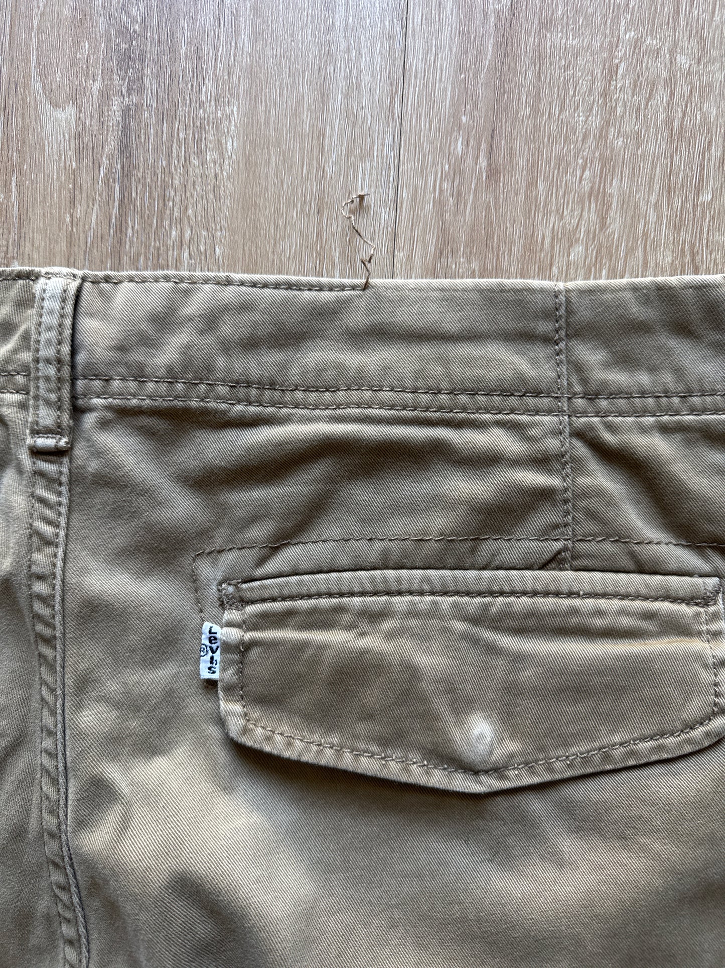 Levi’s Relaxed Fit Tan Cargo Pants