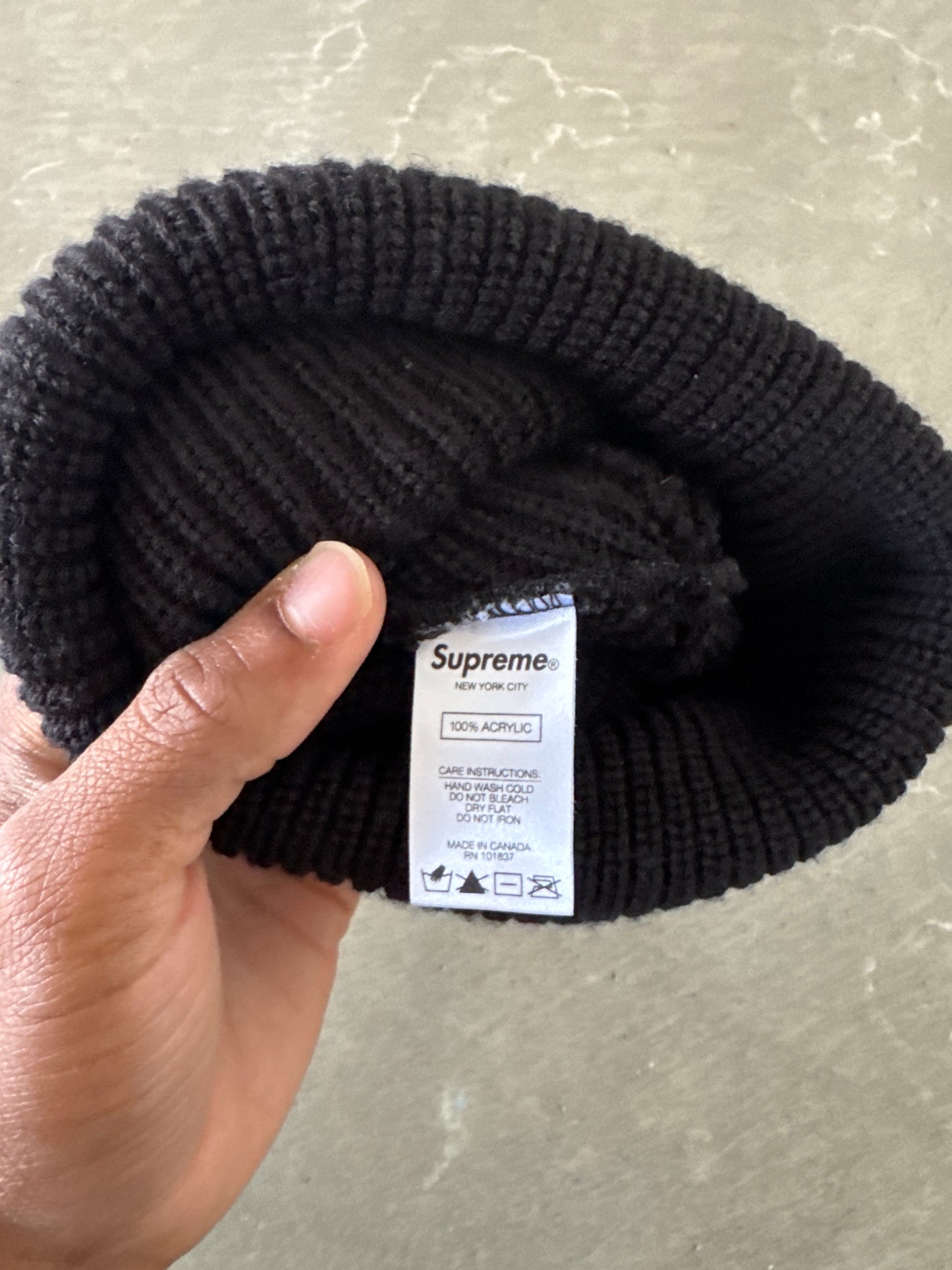 Supreme Gonz Logo Black Beanie (SS21)