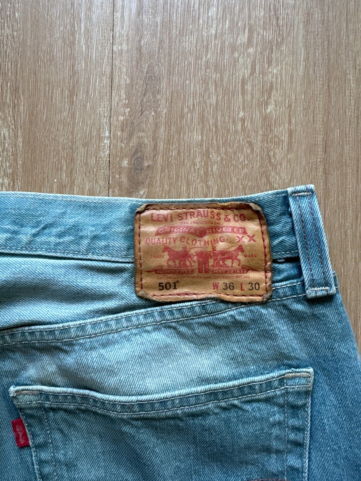 Y2K Levi’s 501 Straight Leg Button-Fly Sunfaded Blue Denim Jeans