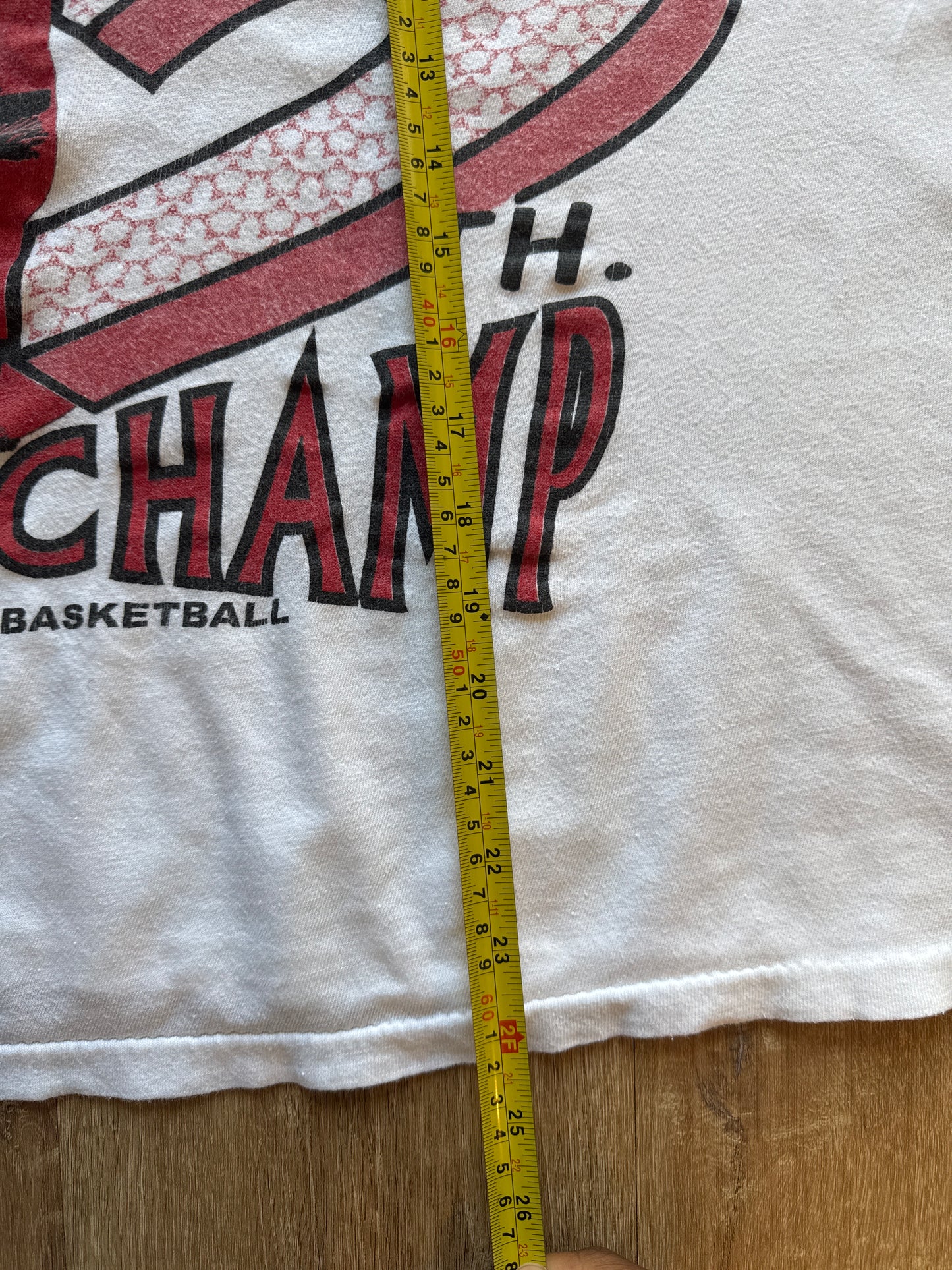 Vintage 1997 Chicago Bulls Taking The 5th World Championship Cropped Tee