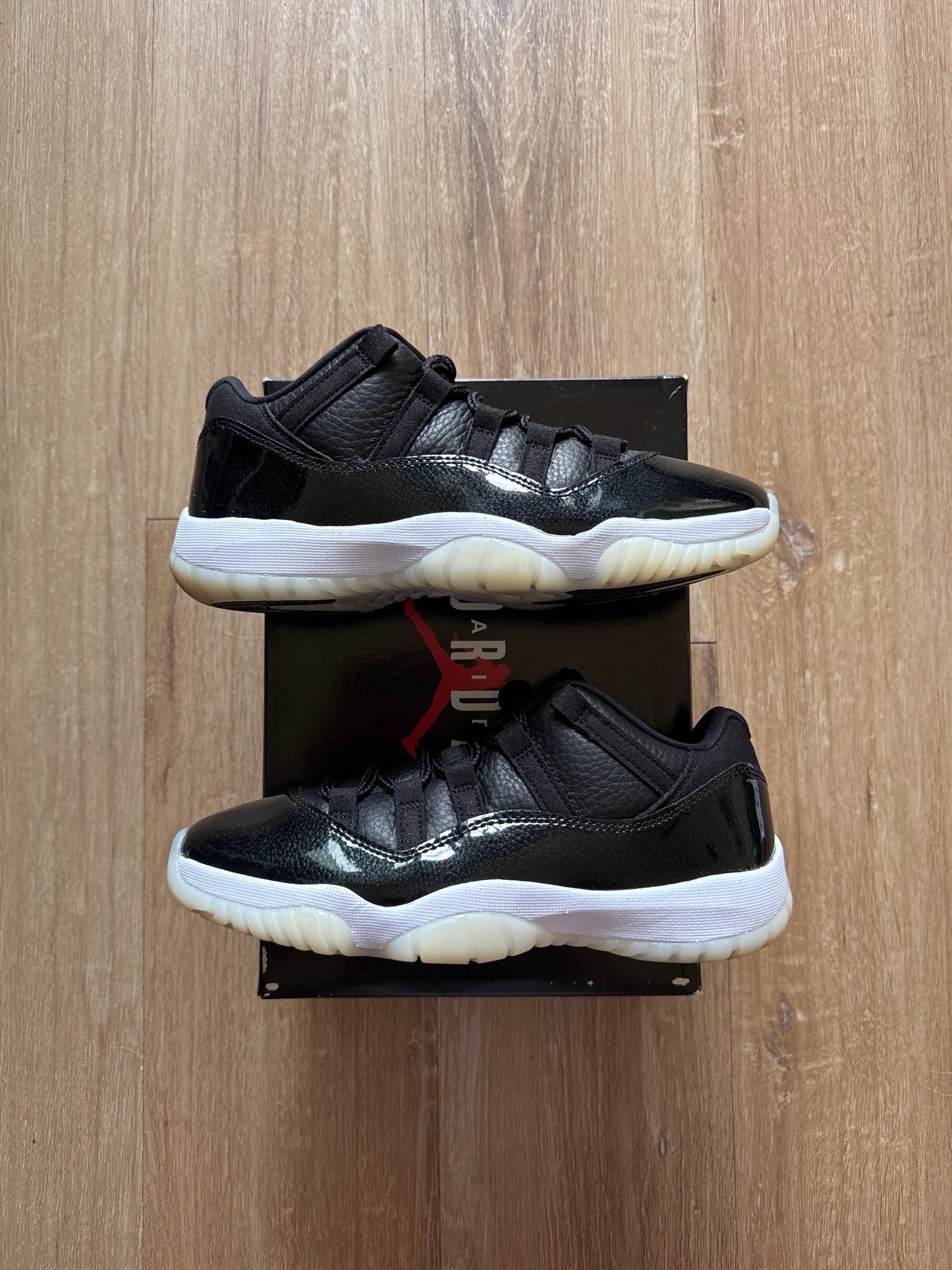 Jordan Retro 11 Low 72-10
