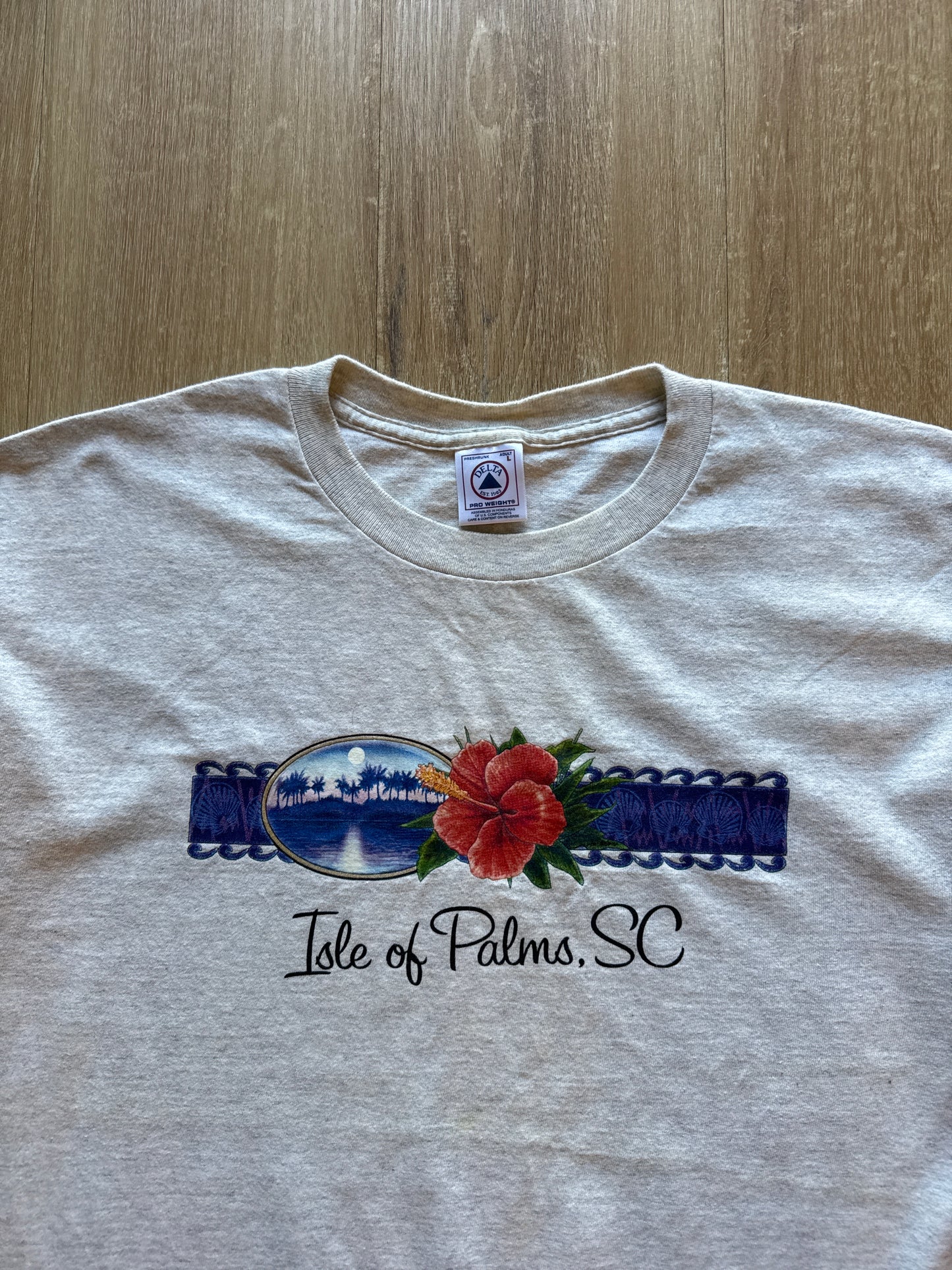 Vintage 90s Isle Of Plams South Carolina Tee
