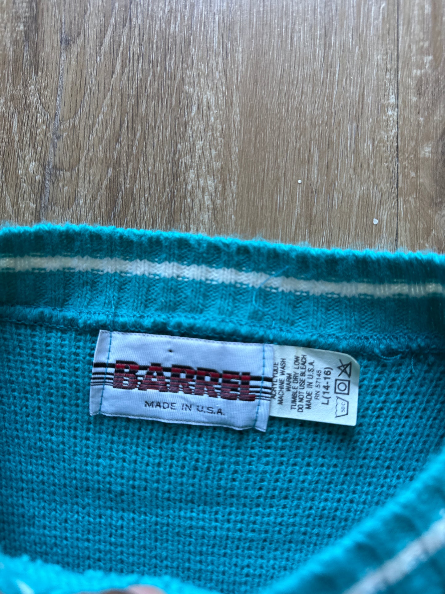 Vintage 90s Youth Barrel Charlotte Hornets Sweater