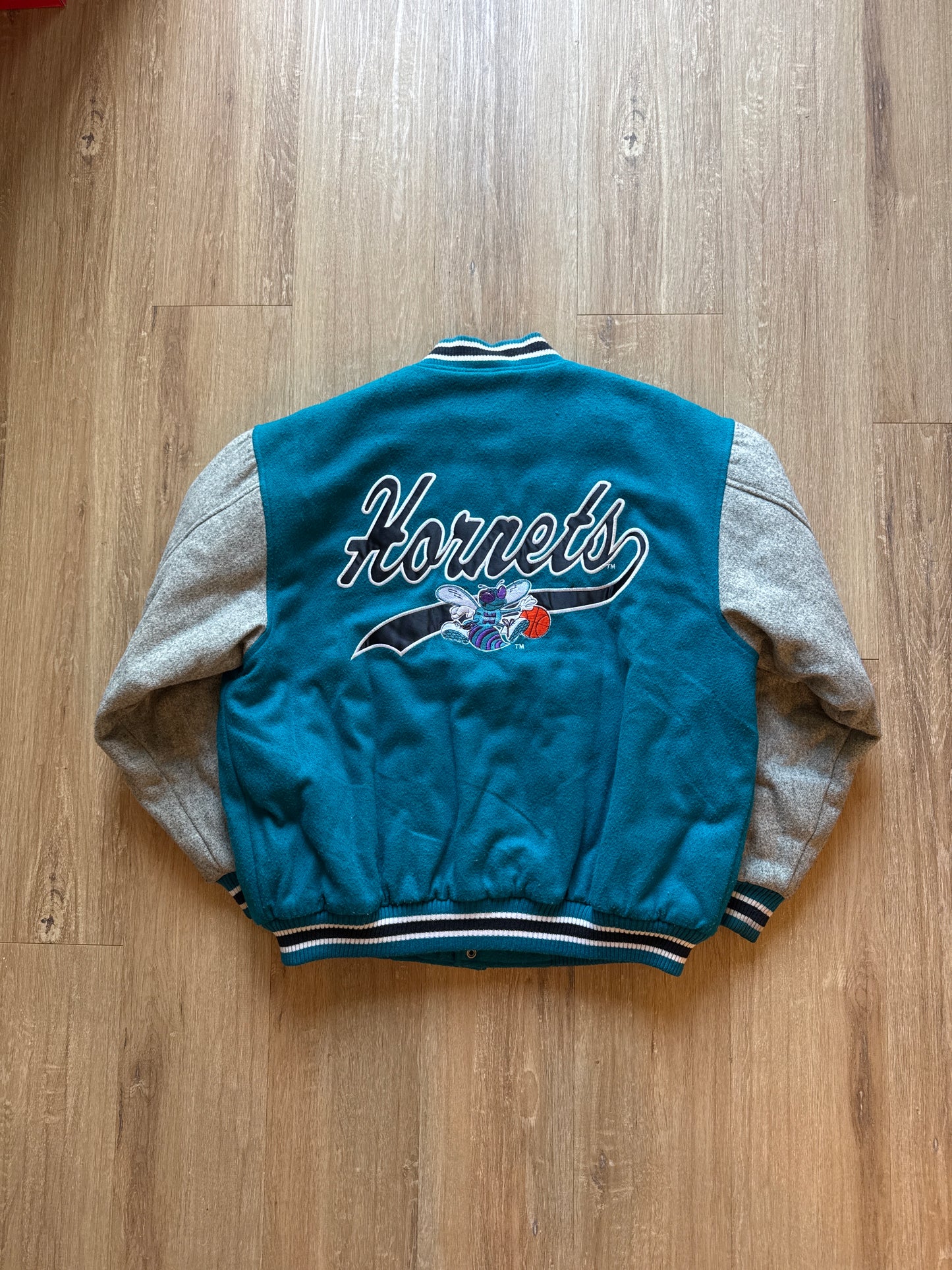Vintage Logo 7 Charlotte Hornets Fleece Puffer Varisty Jacket