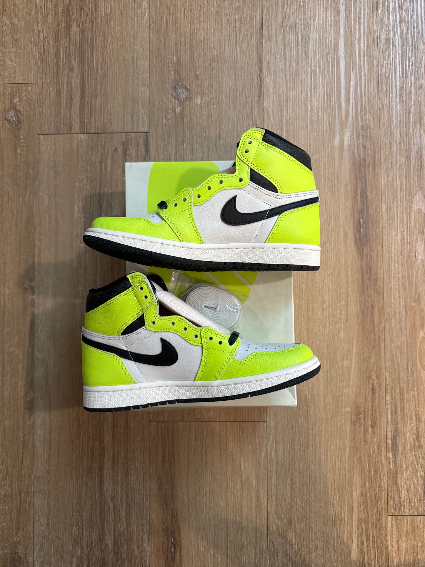 Jordan Retro 1 High OG Visionarie