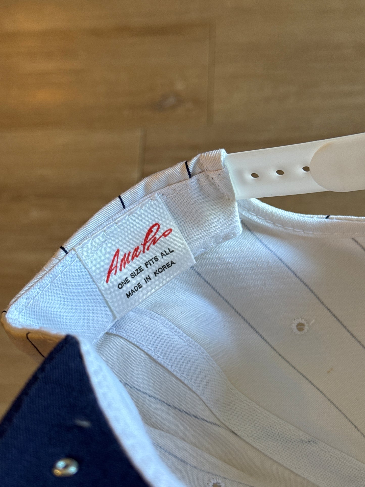 Vintage 90s Oakland Raiders Metal Plate Snap Back Hat