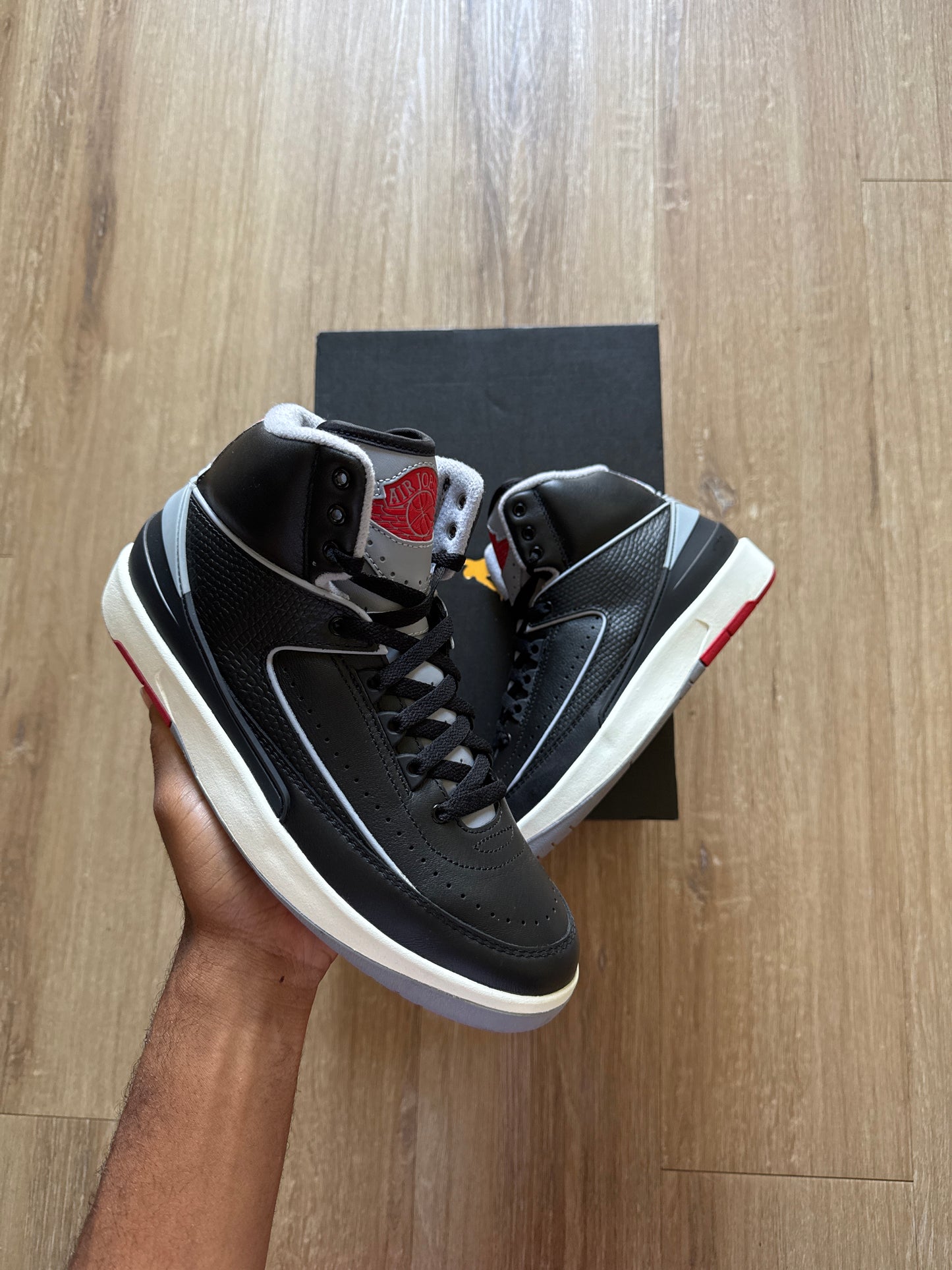 Jordan Retro 2 Black Cement