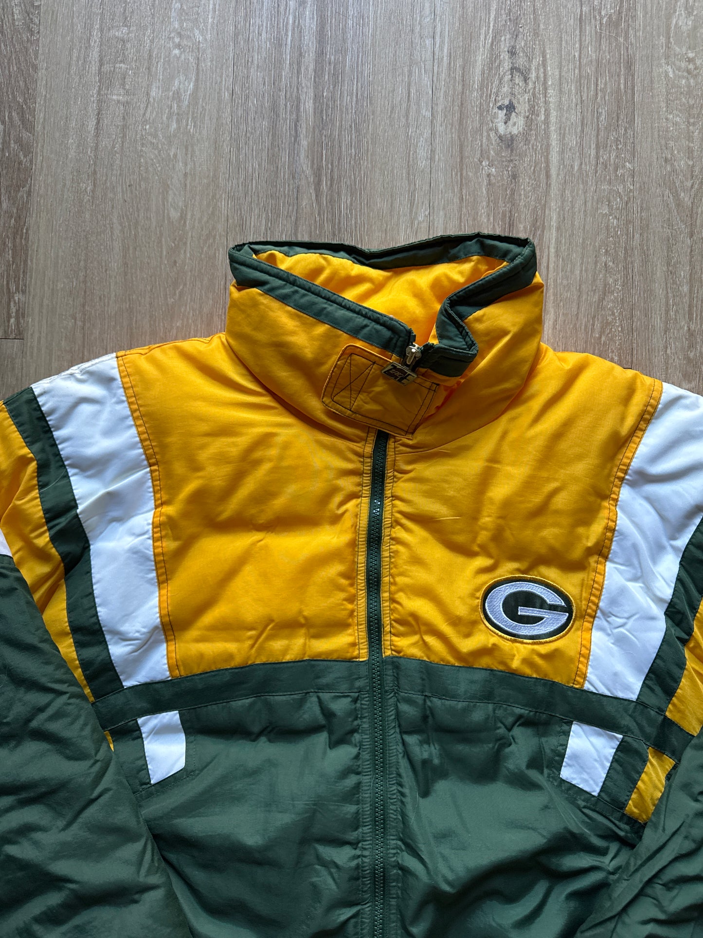 Vintage 90s Gameday Green Bay Packers Puffer Jacket