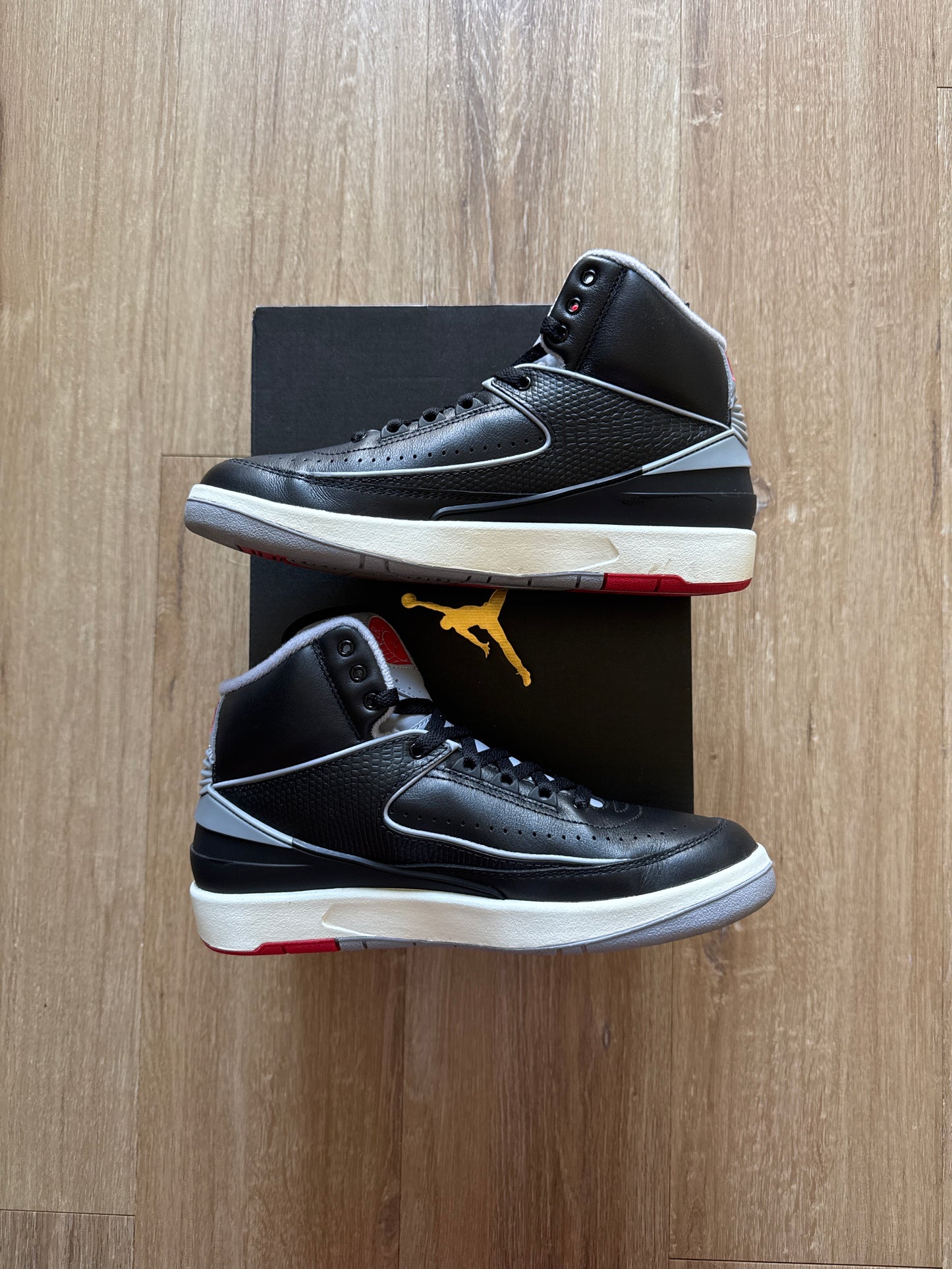Jordan Retro 2 Black Cement