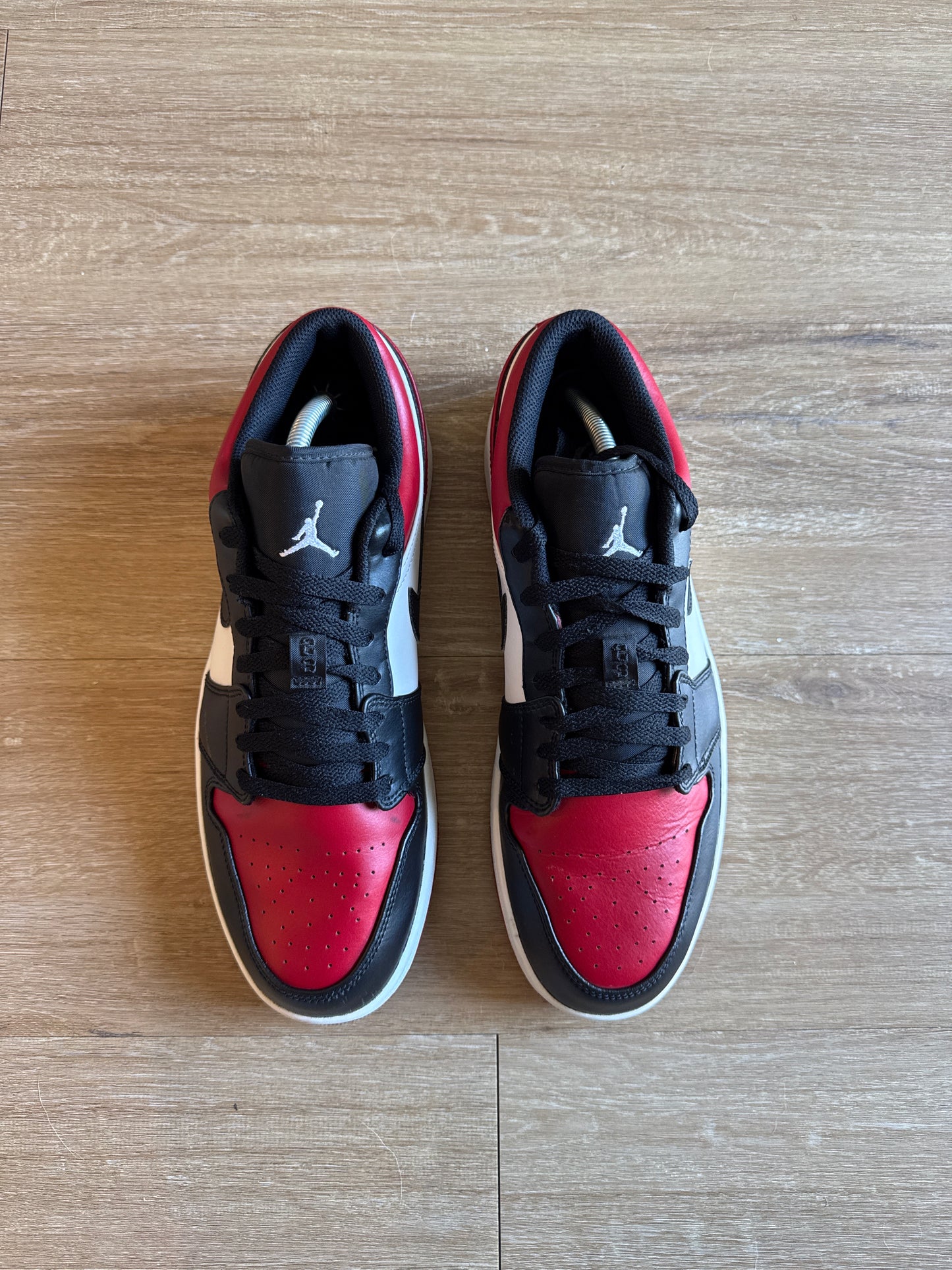 Jordan 1 Low Bred Toe