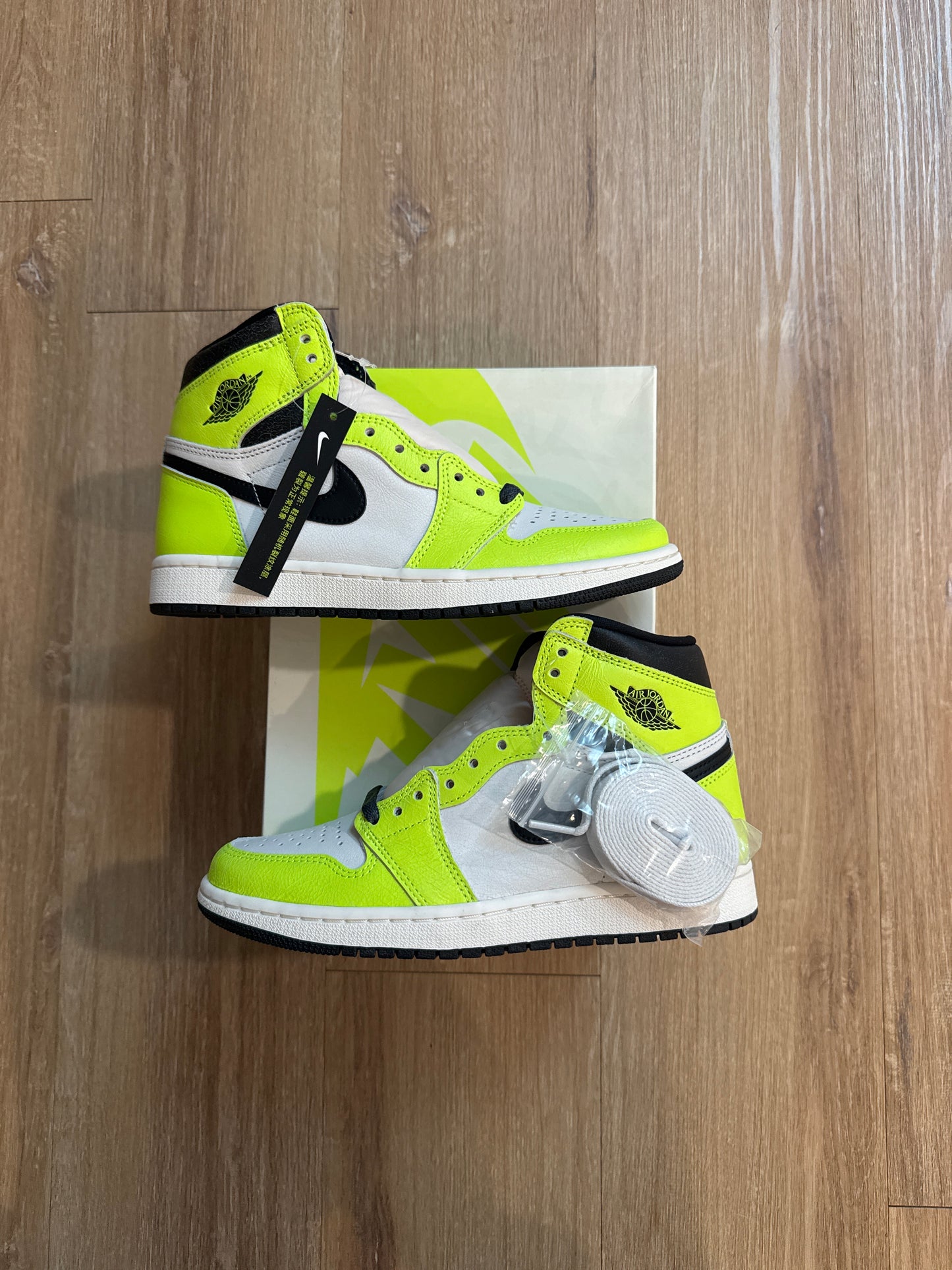 Jordan Retro 1 High OG Visionarie