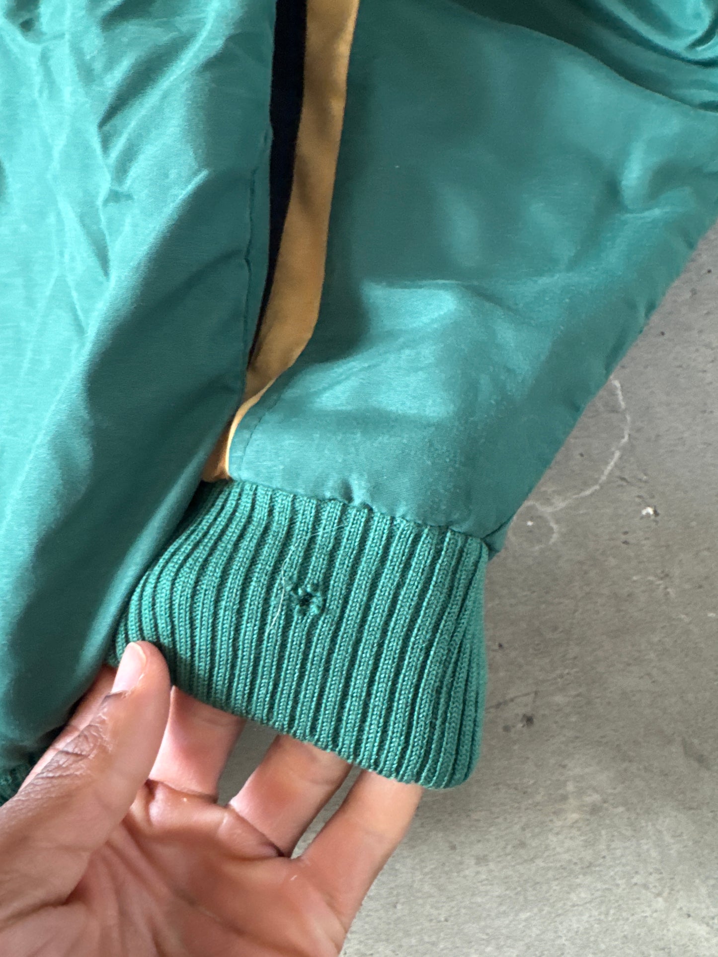 Vintage 90s Nike Air Jordan Puffer Jacket