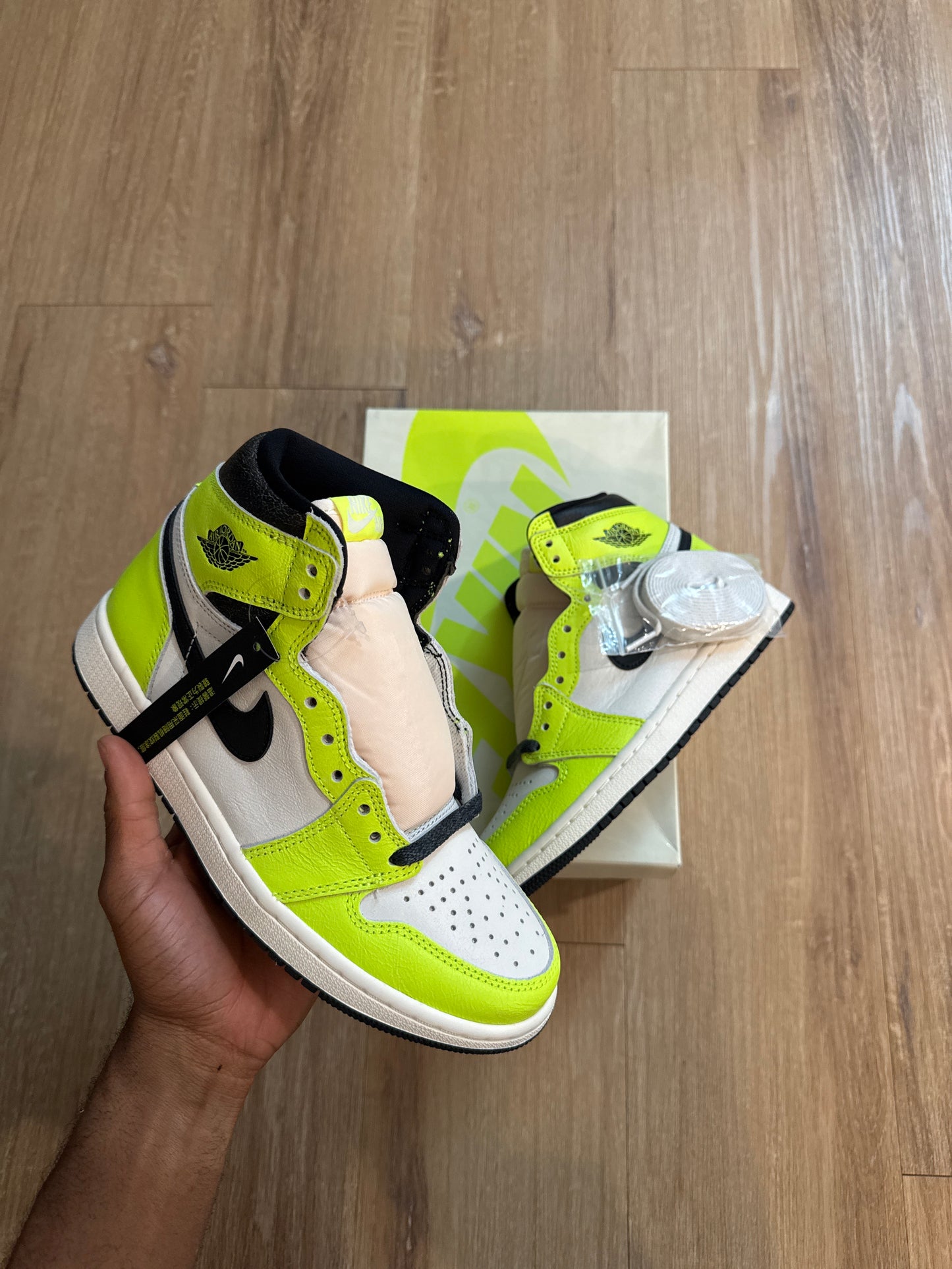 Jordan Retro 1 High OG Visionarie