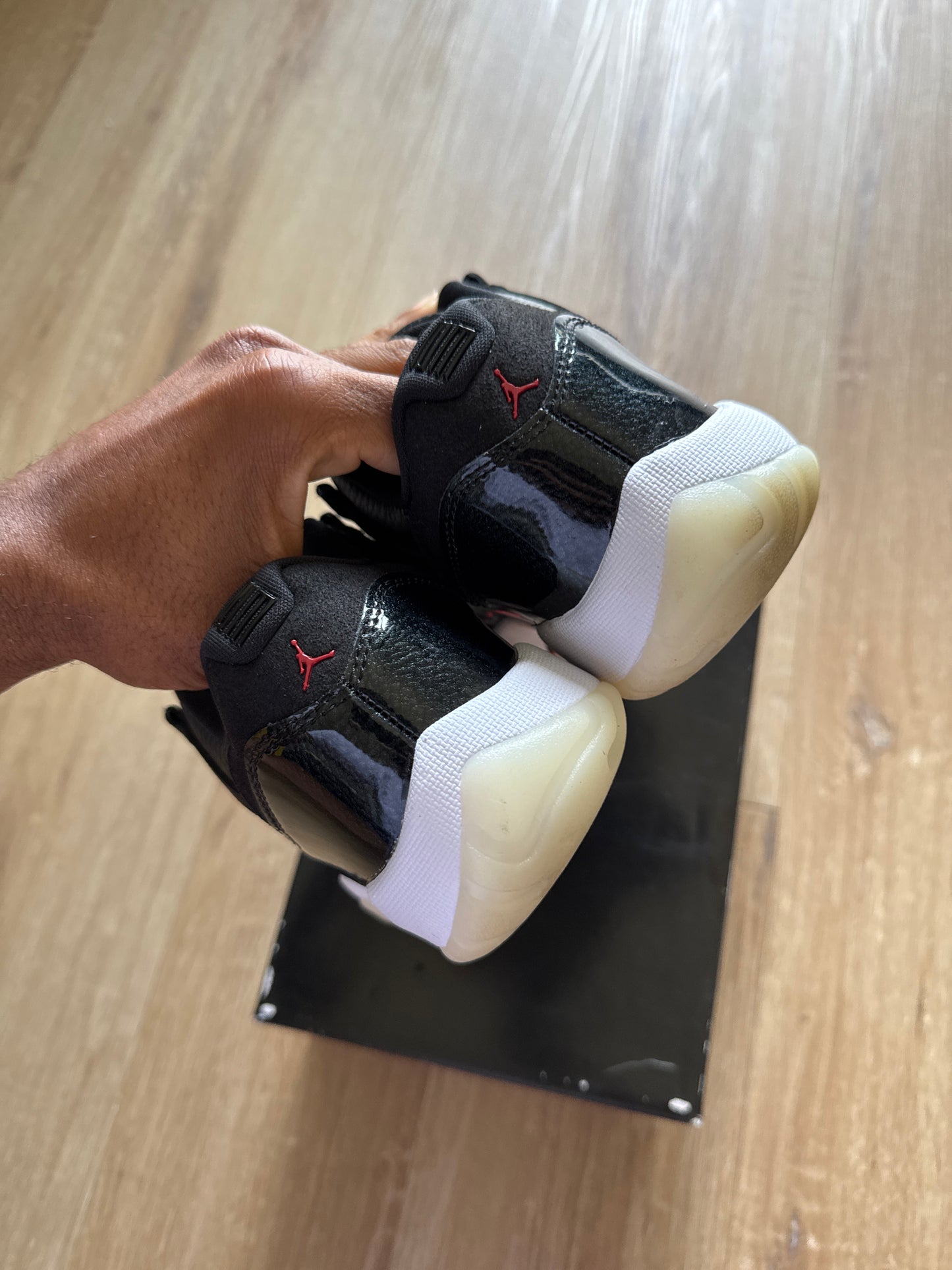 Jordan Retro 11 Low 72-10