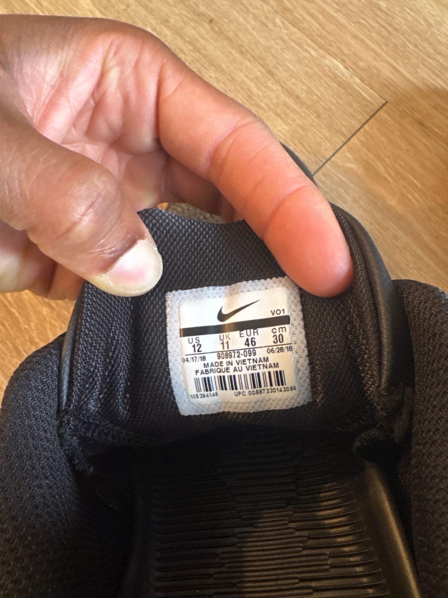 Nike Kobe Bryant Mamba Rage Gold Stars