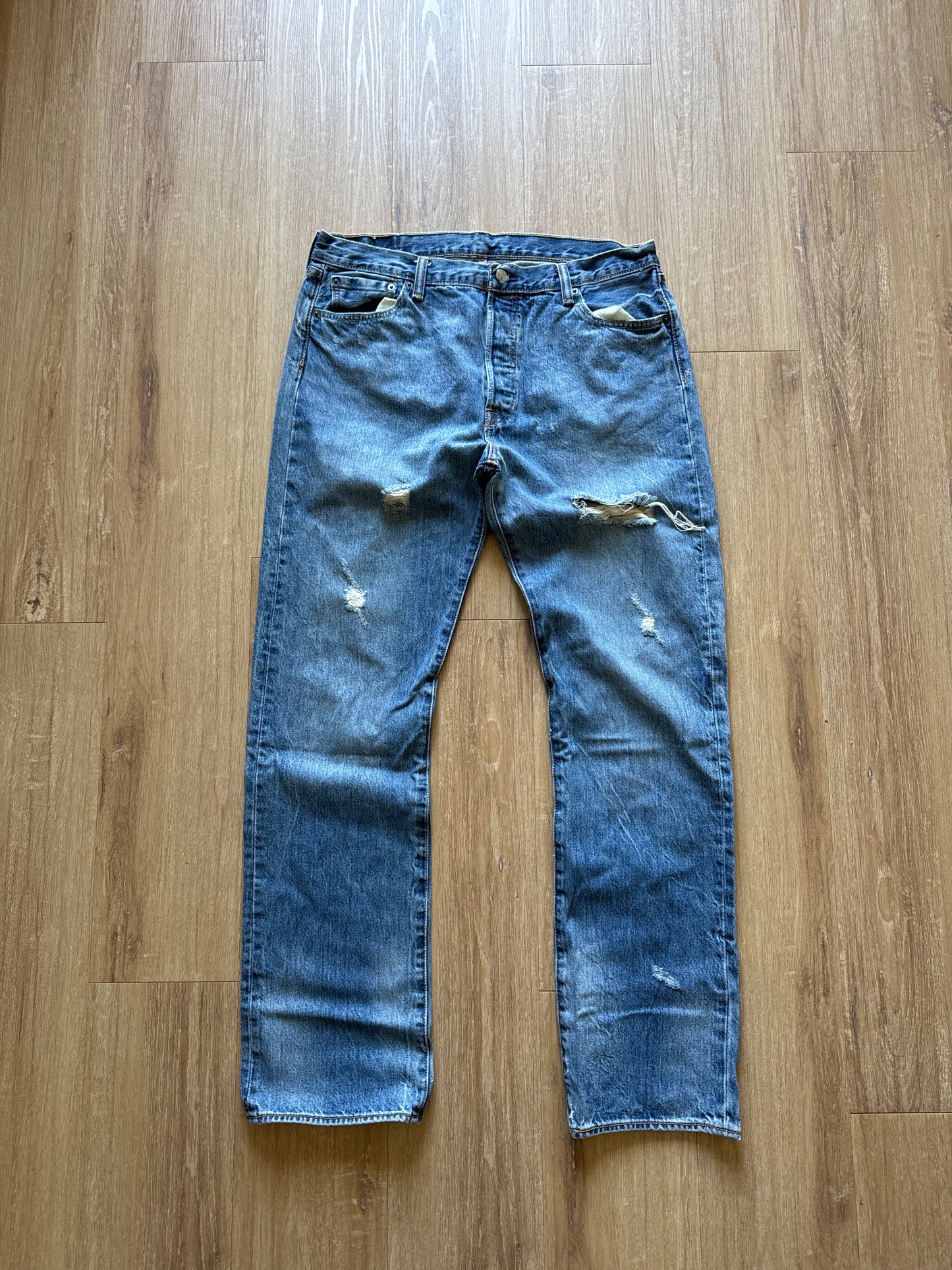 Levi’s Blue Denim Distressed Jeans