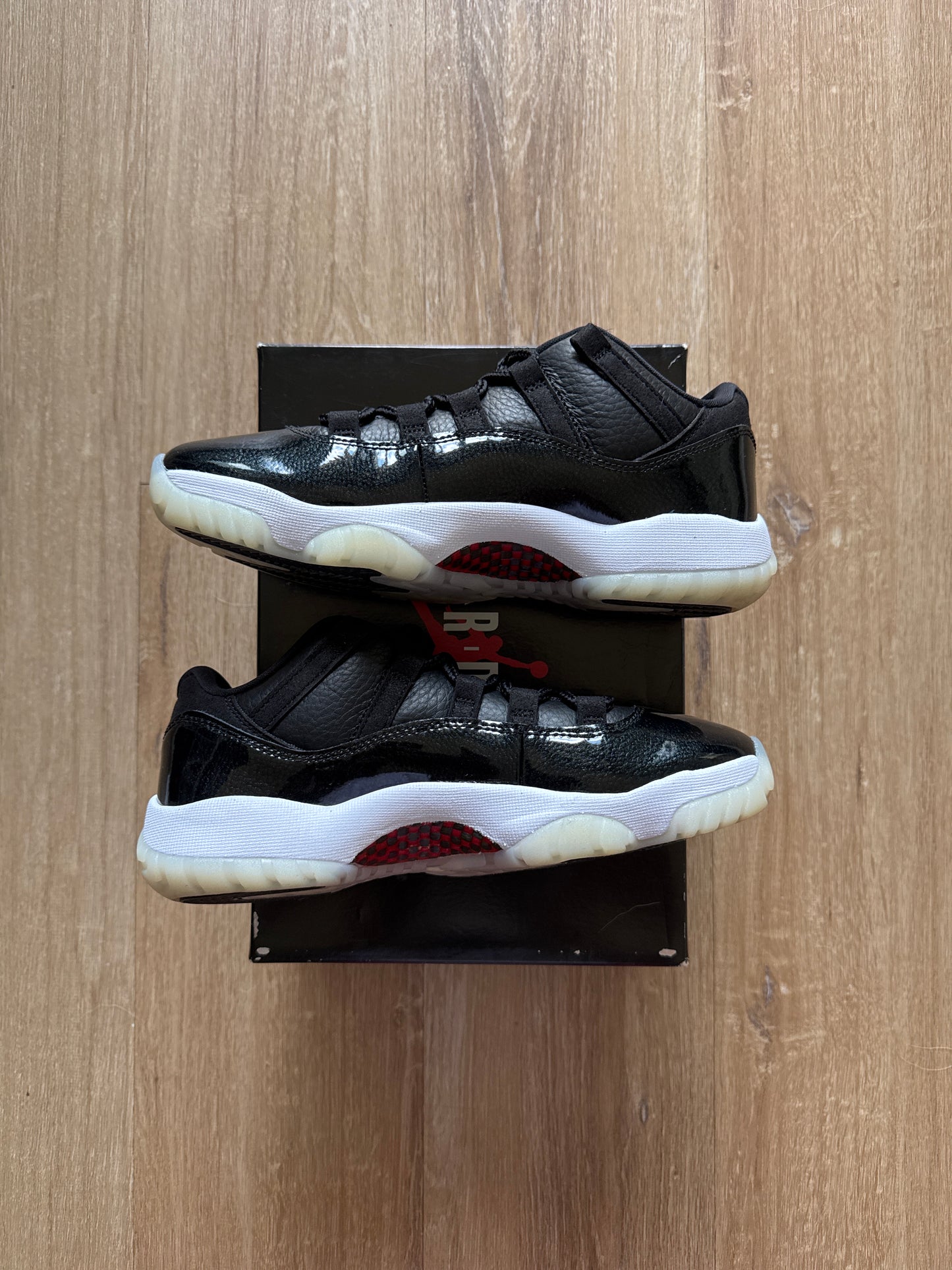 Jordan Retro 11 Low 72-10