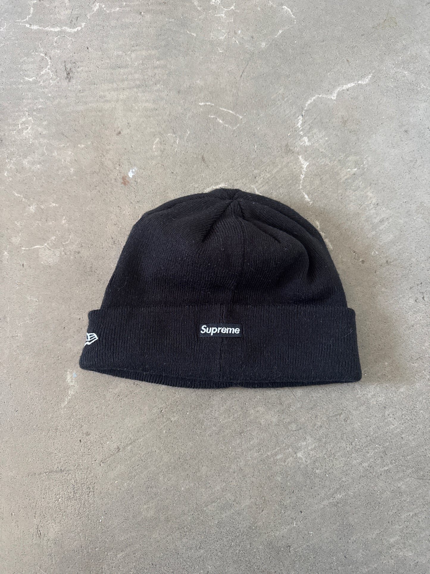 Supreme New Era Sequin Black Beanie