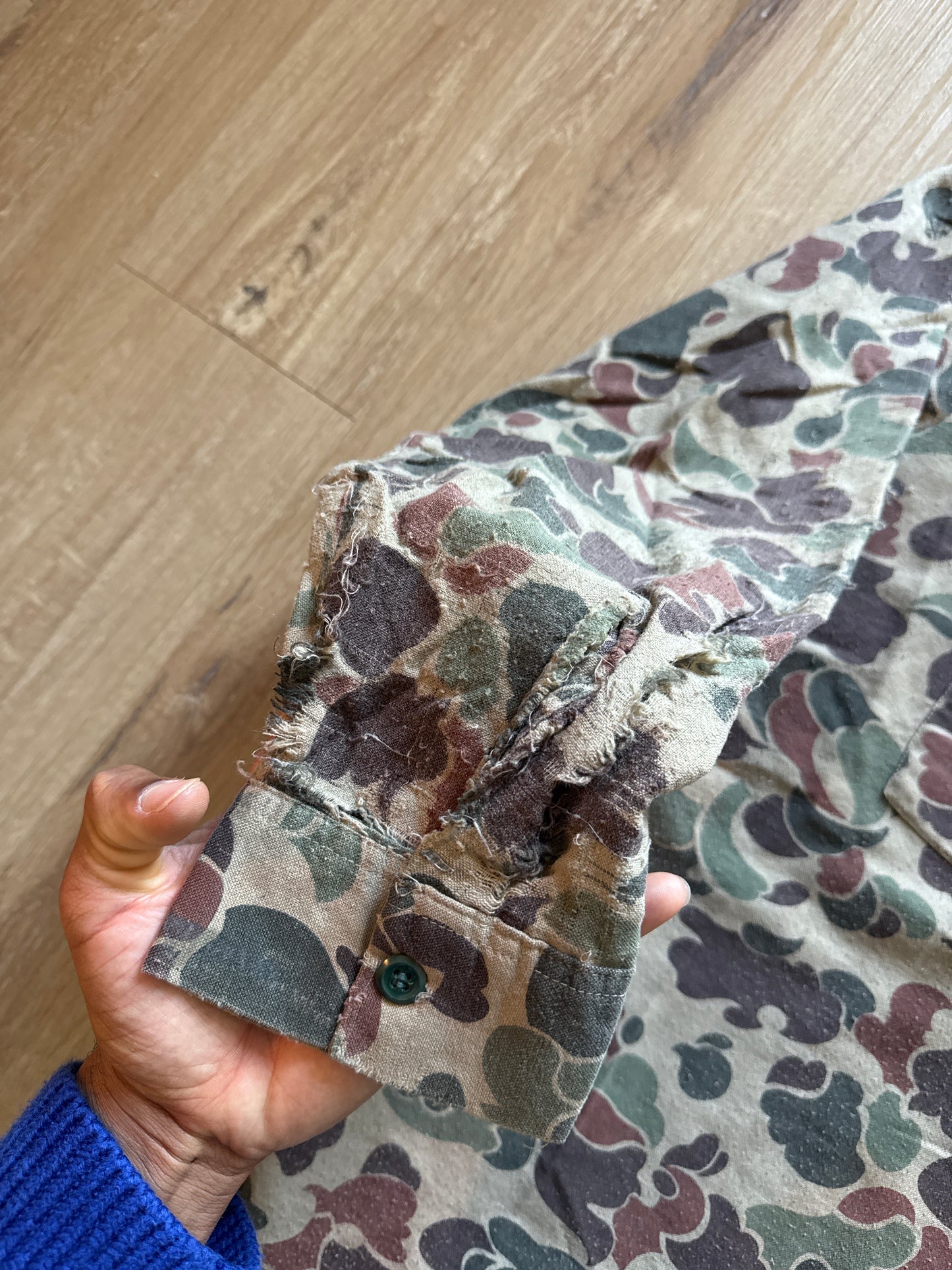 Vintage 80s Duxbak Duck Camo Distressed Button Up Shirt