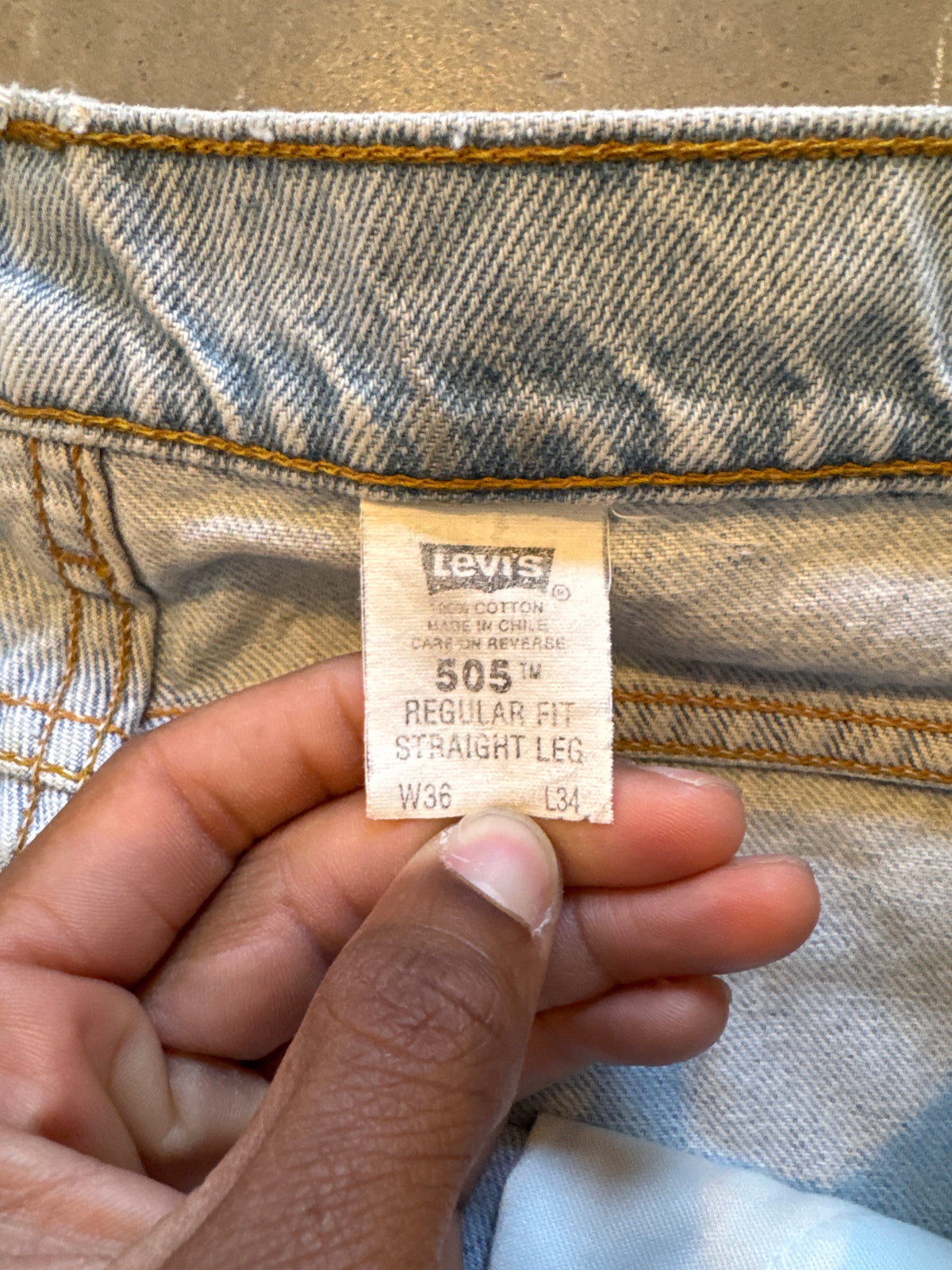 Vintage 1995 Levi’s 505 Orange Tab Regular Straight Leg Fit Light Washed Denim Jeans