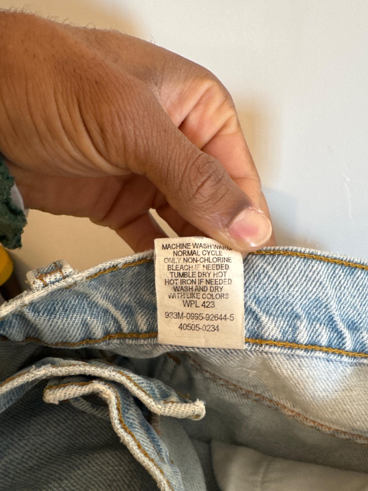 Vintage 1995 Levi’s 505 Orange Tab Regular Straight Leg Fit Light Washed Denim Jeans