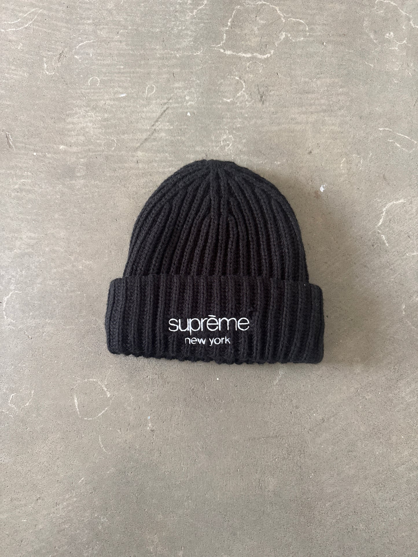 Supreme Classic Logo Chunky Ribbed Black Beanie