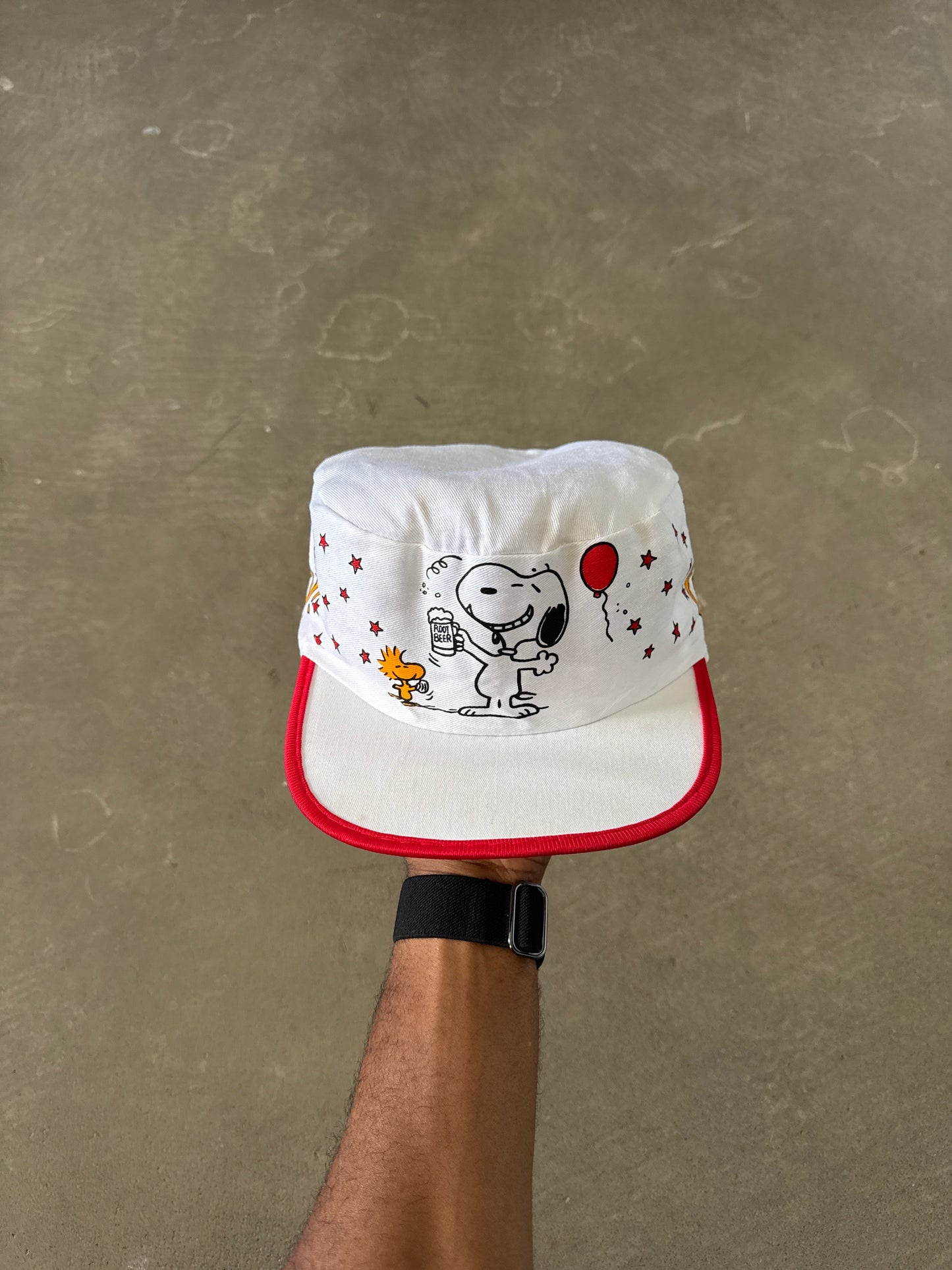 Vintage 90s Peanut Snoopy Let’s Party Painters Elastics Hat