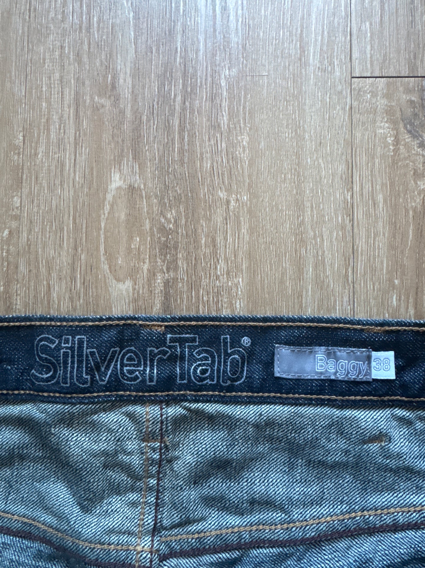 Vintage Levi’s Silver Tab Baggy Dark Blue Denim Jeans