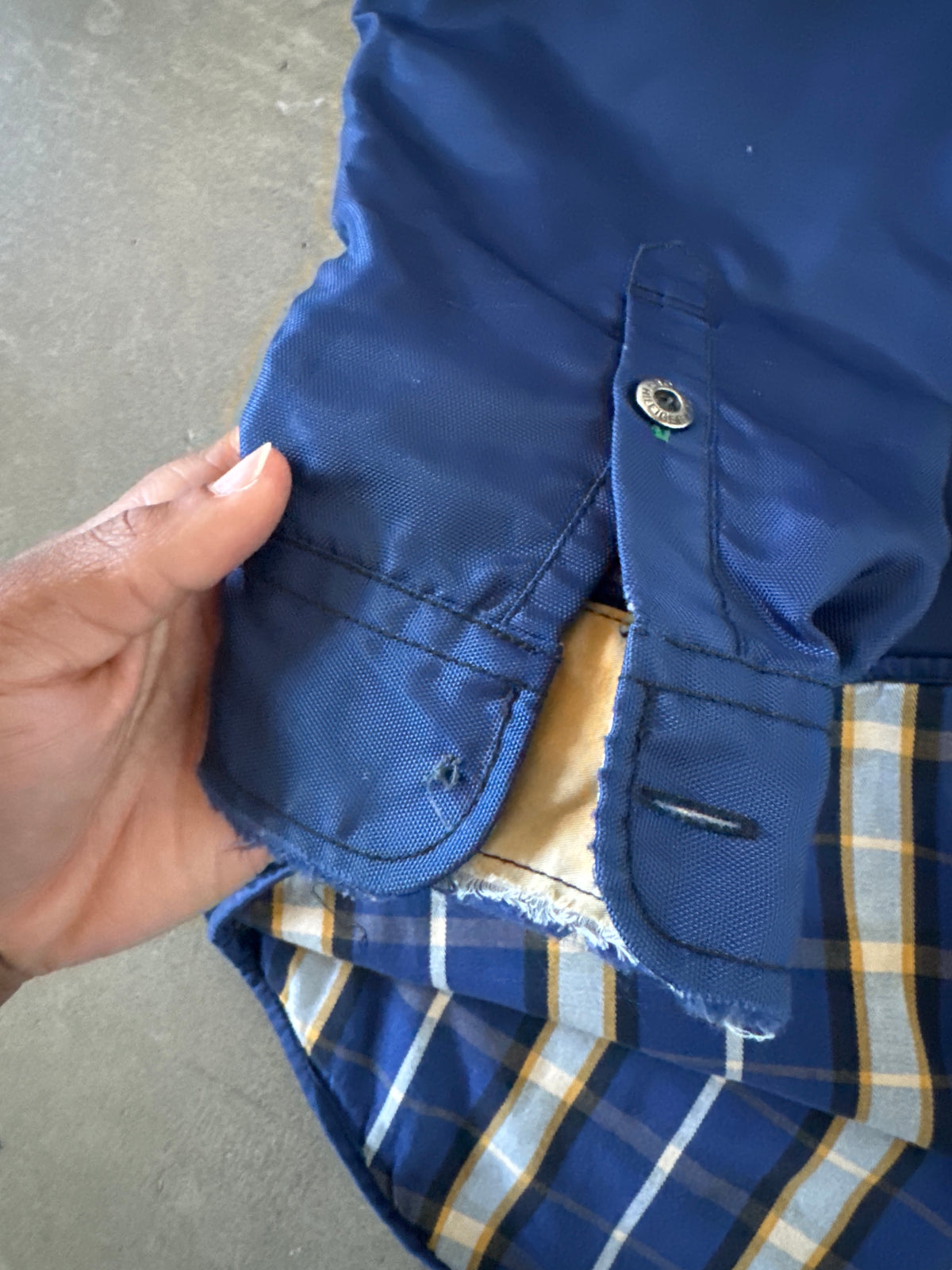 Vintage 90s Tommy Hilfiger Outdoors Nylon Lotus Button Up Shirt