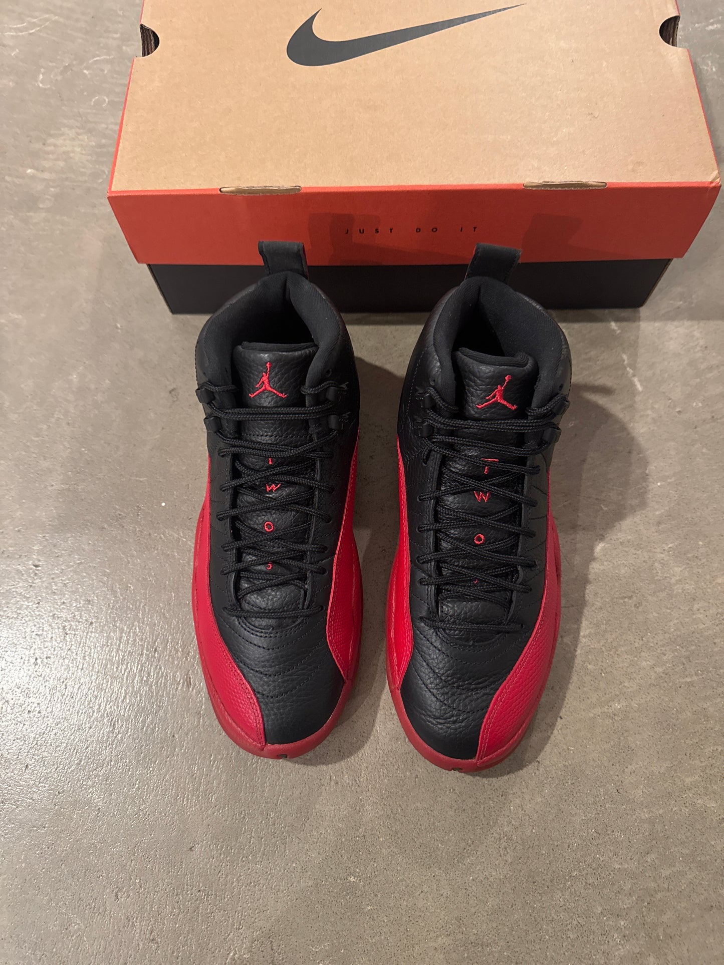 Jordan Retro 12 Flu Game 2025
