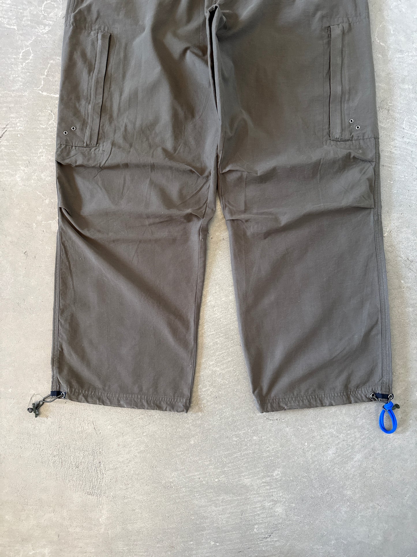 Vintage Y2K Ying Yang Baggy Olive Green Hiking Pants