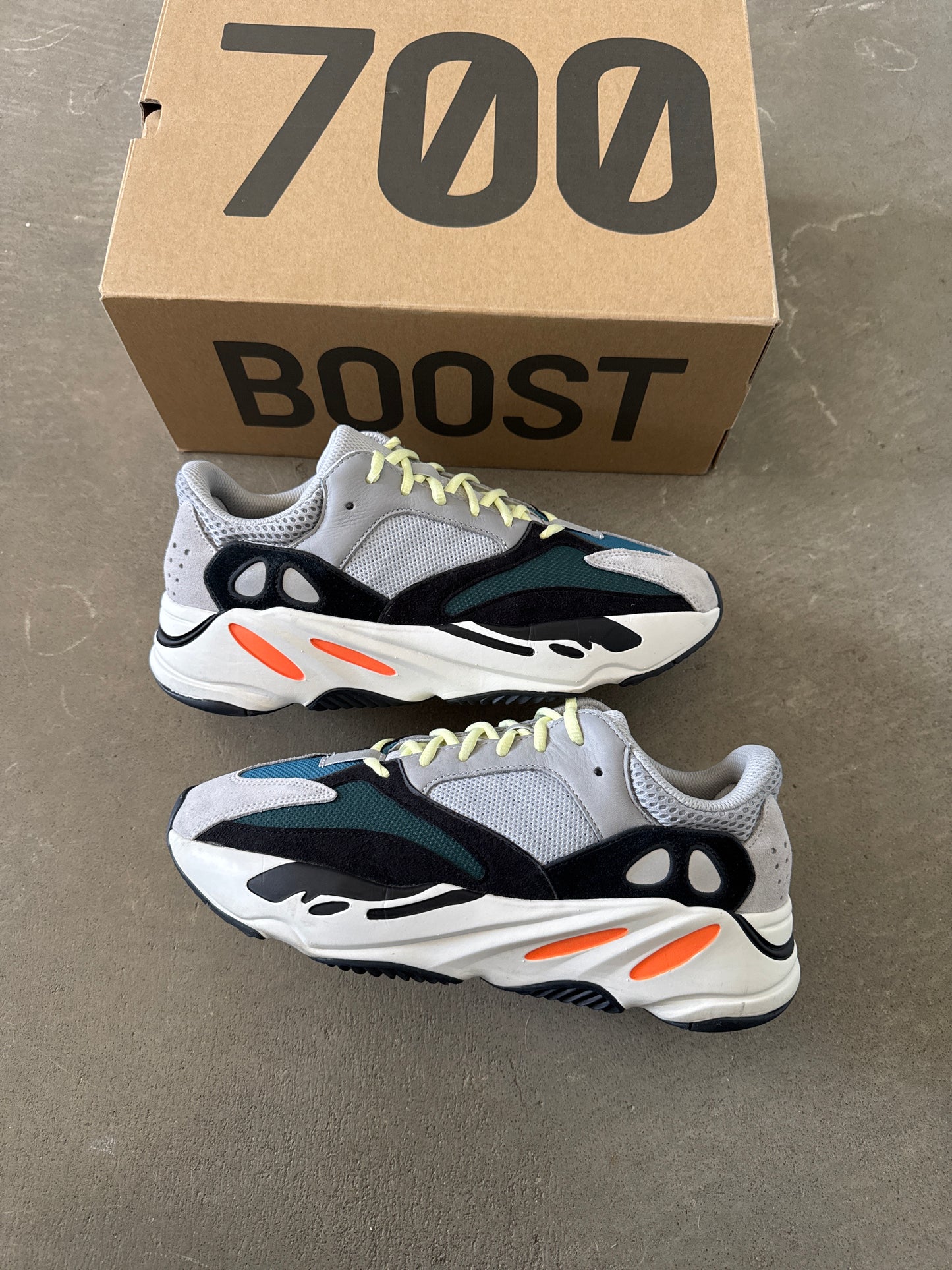 Adidas Yeezy Boost 700 Wave Runner