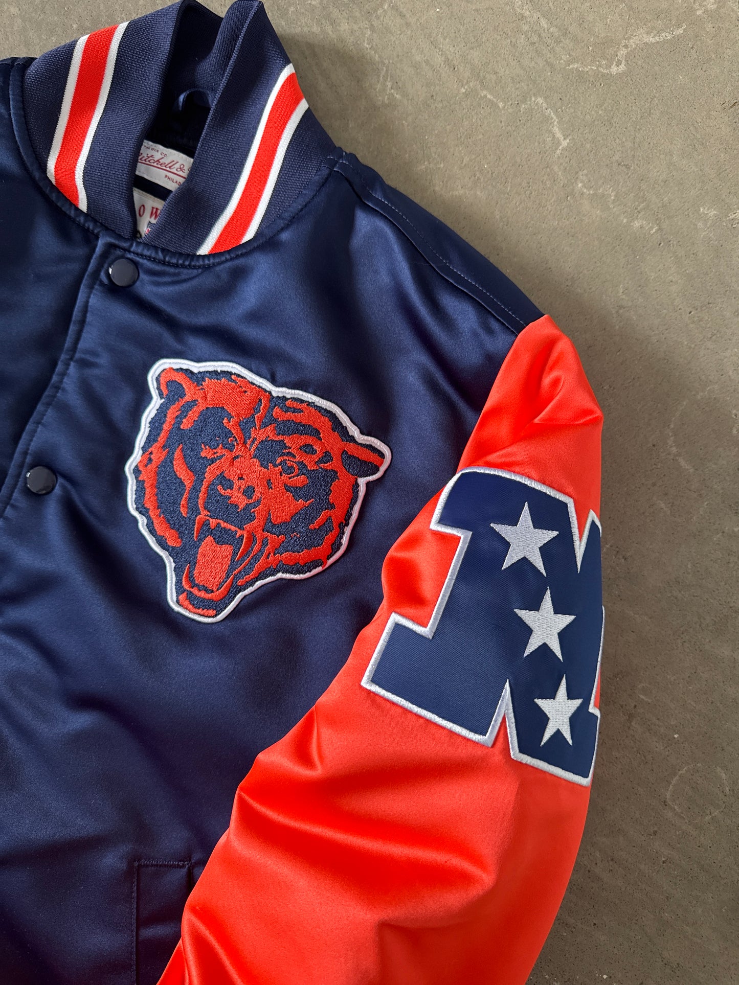 Mitchell & Ness Chicago Bears Primetime Throwbacks Vintage Satin Full-Snap Jacket