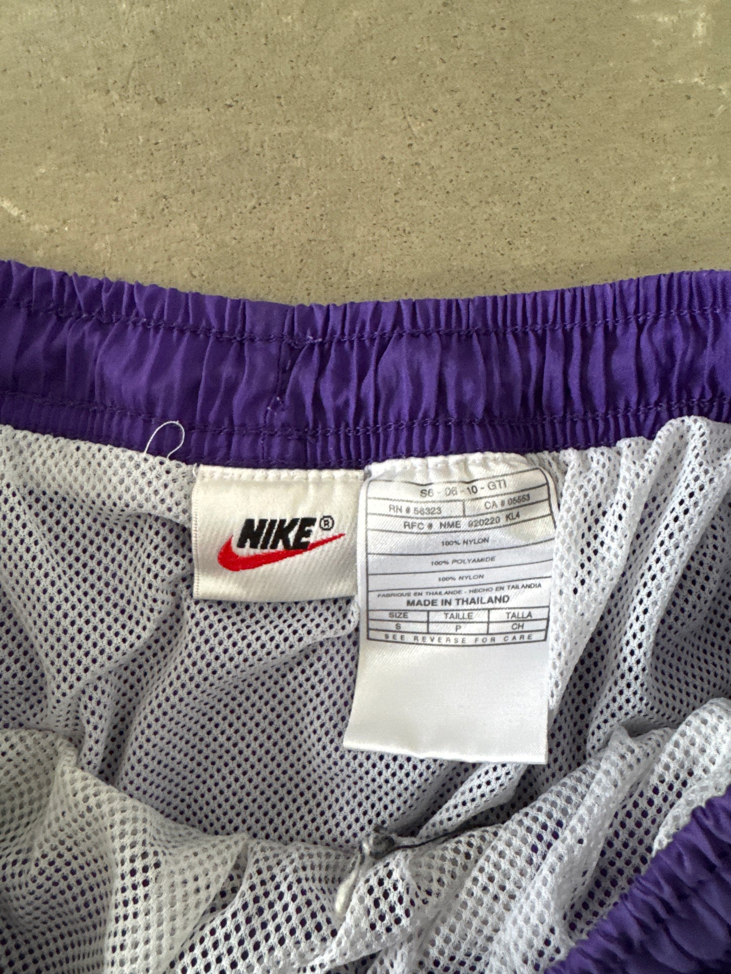 Vintage 90s Nike Embroidered Logo Shorts