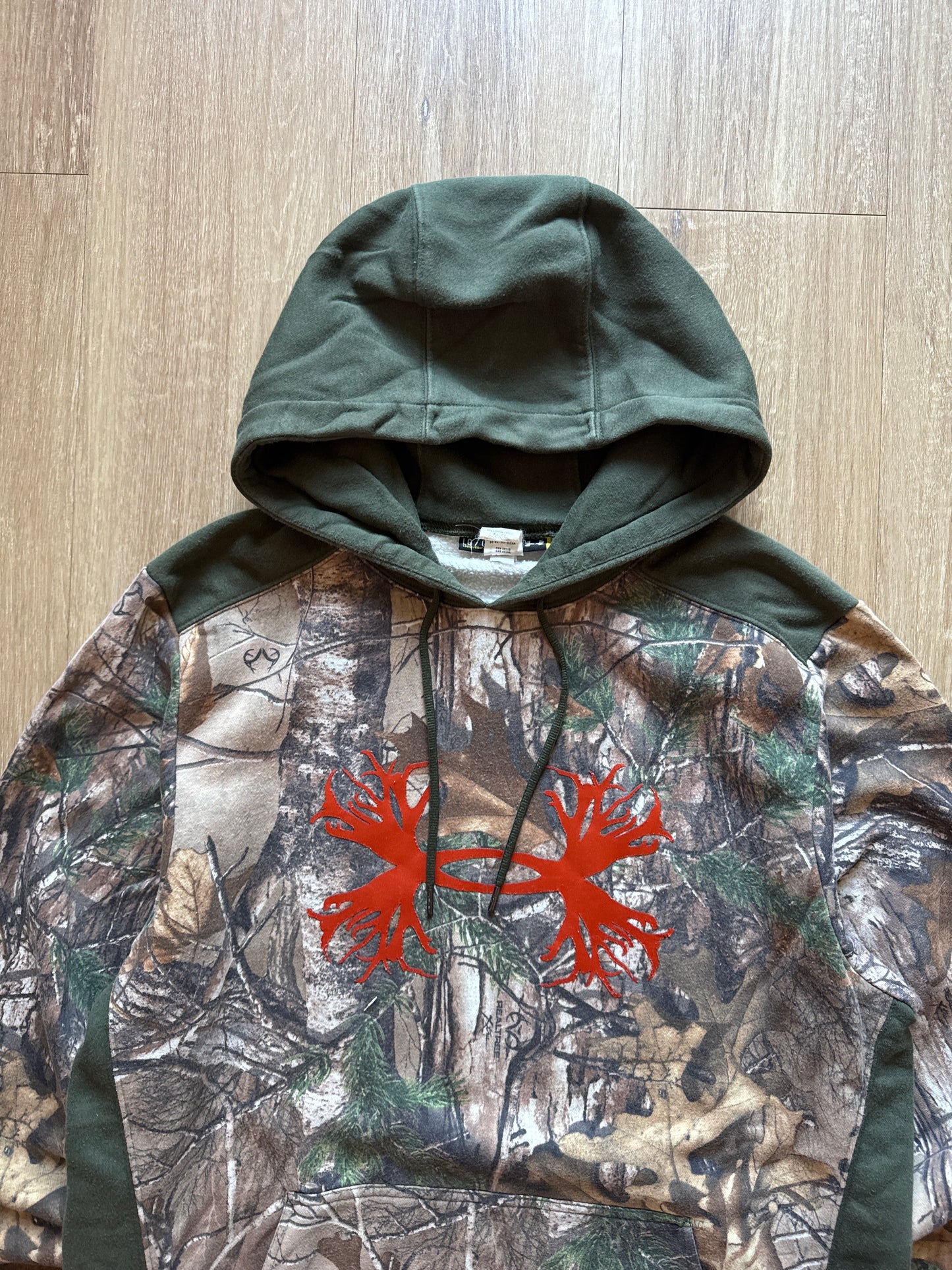 Under Armour Mossy Oak Real Tree Hunting Camo Hoodie