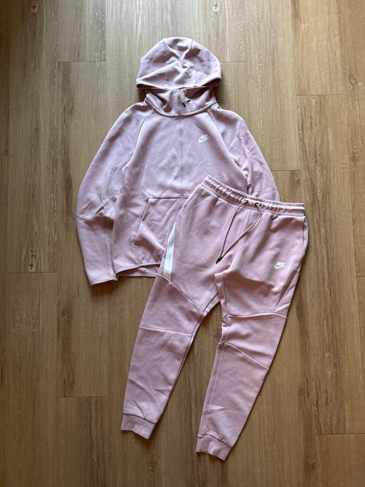 Nike Tech Fleece Pink Logo Set