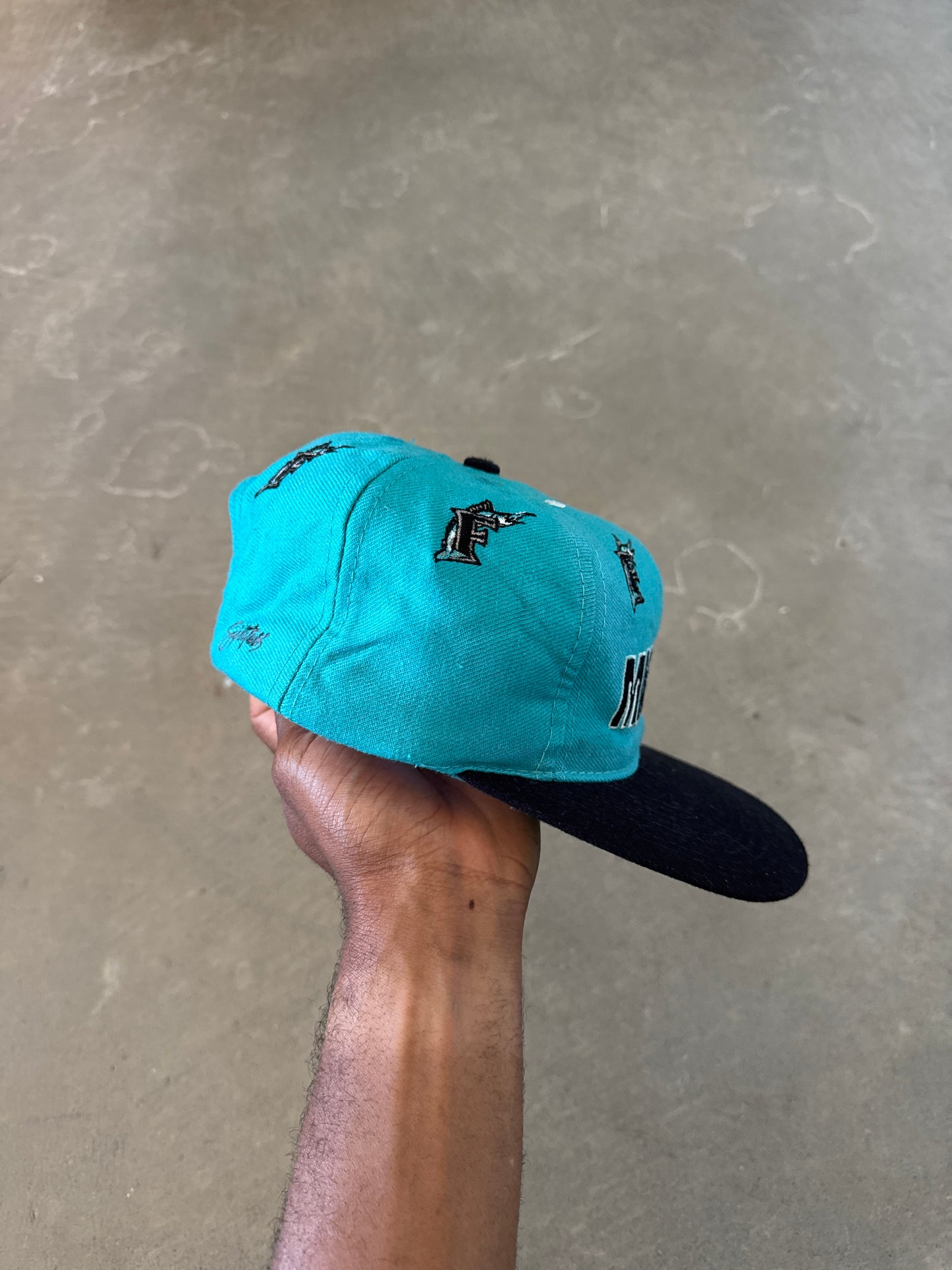 Vintage 90s Signature Sportswear Florida Marlins Snapback Hat