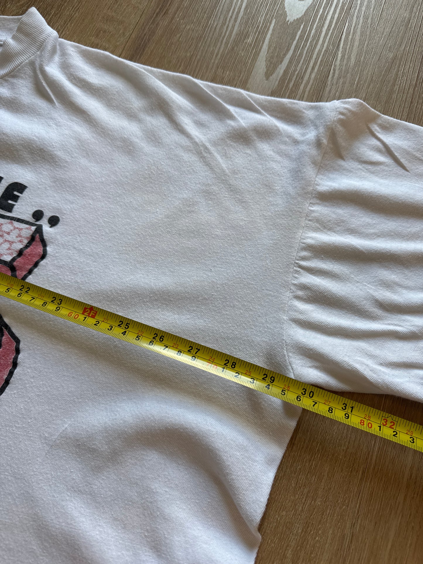 Vintage 1997 Chicago Bulls Taking The 5th World Championship Cropped Tee