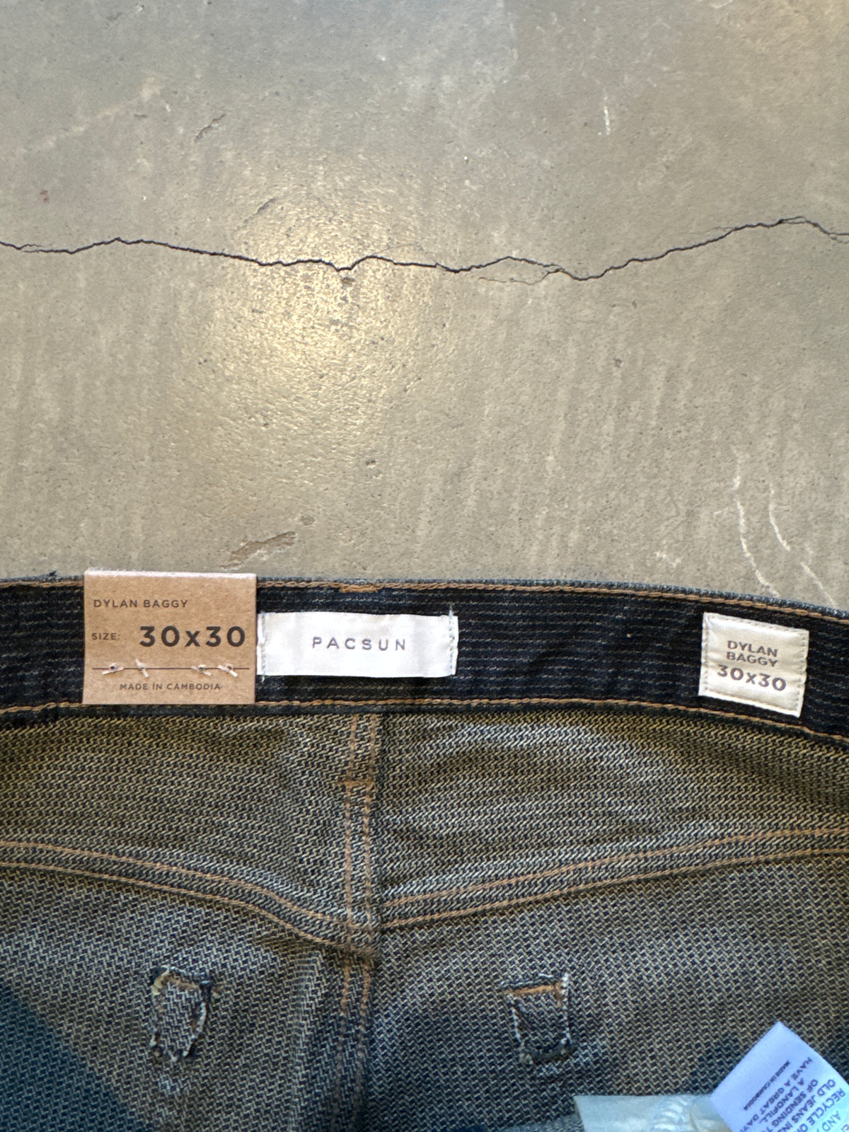 Pacsun Dark Indigo Dylan Baggy Mid Rise Classic Baggy Fit Wide Leg Denim Jeans