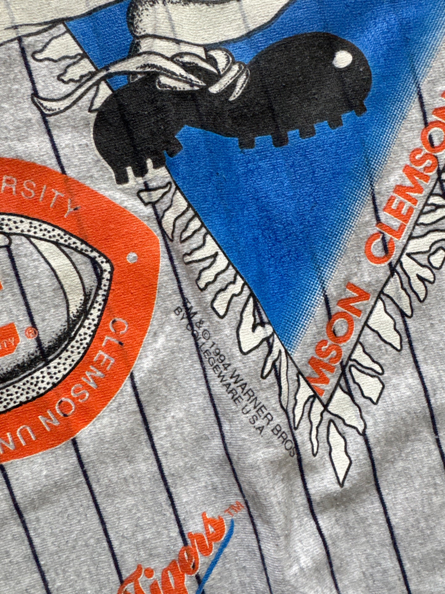 Vintage 1994 Warner Bros Taz University Of Clemson Tigers Raglan Pin Stripe Football Tee
