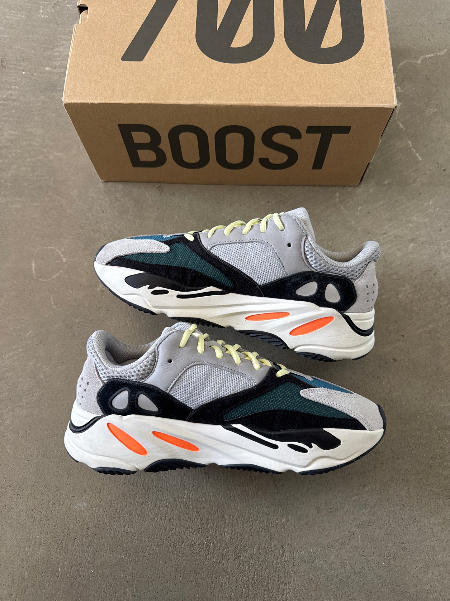 Adidas Yeezy Boost 700 Wave Runner
