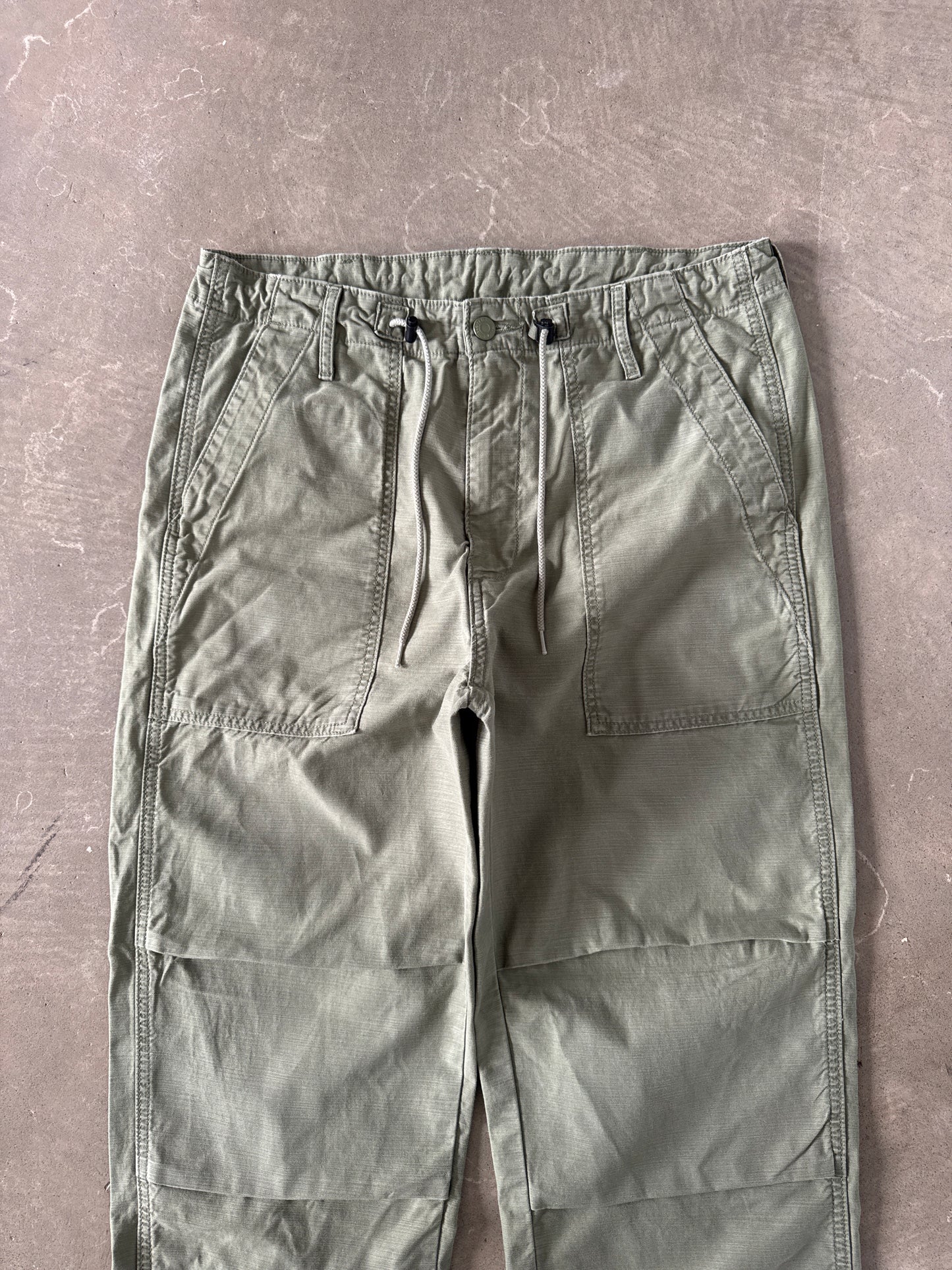 Levi’s Loose Straight Surplus Trousers Green Khaki Pants