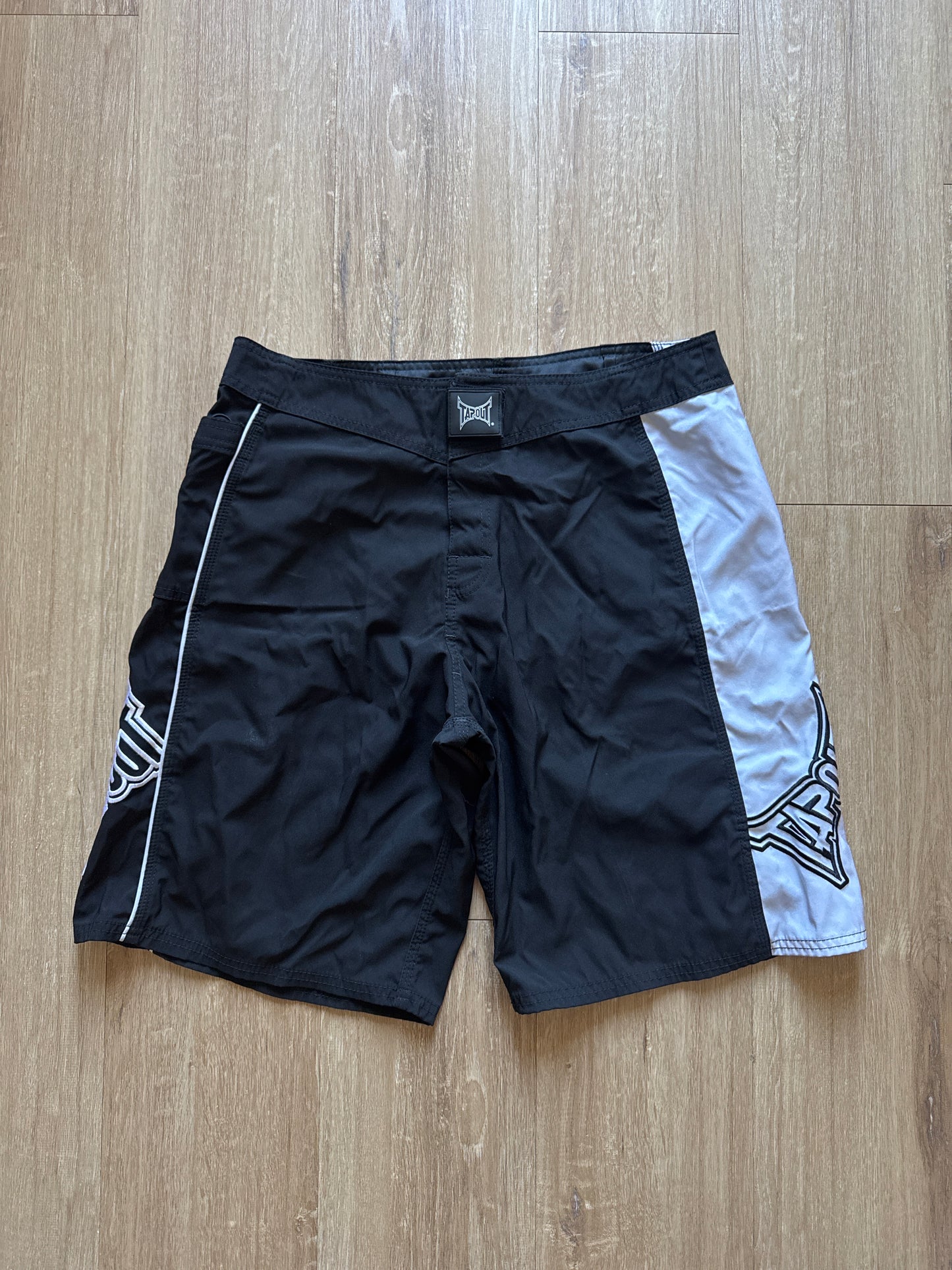 Vintage Y2K Tapout MMA Board Fighting Training Beach Shorts