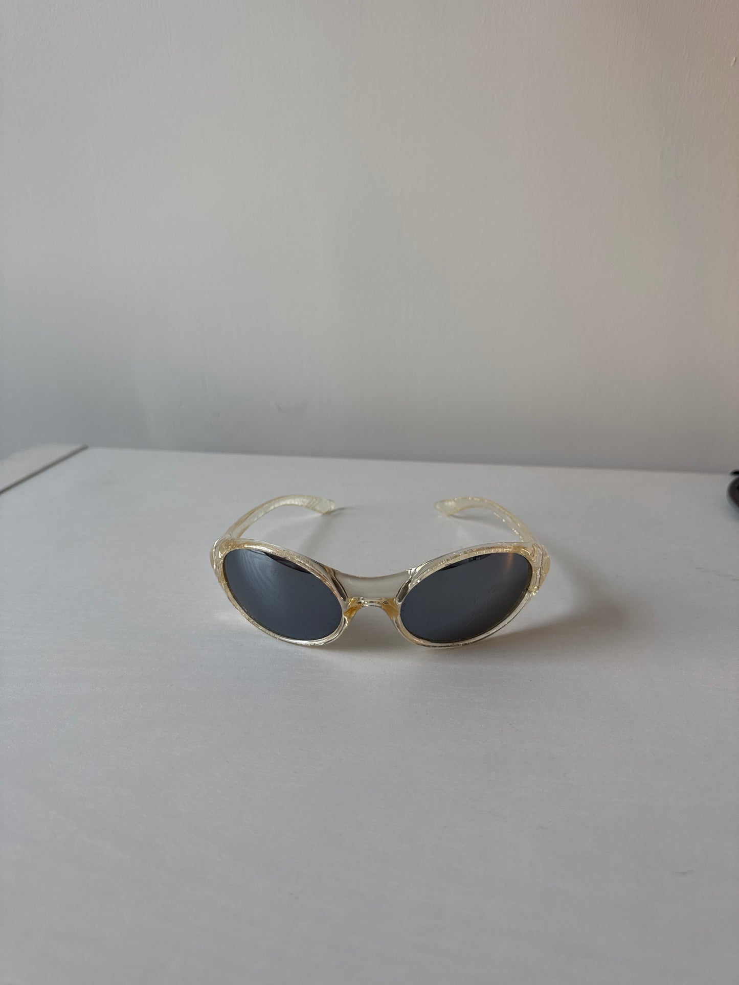 Vintage 90s Catfish Oval Sunglasses