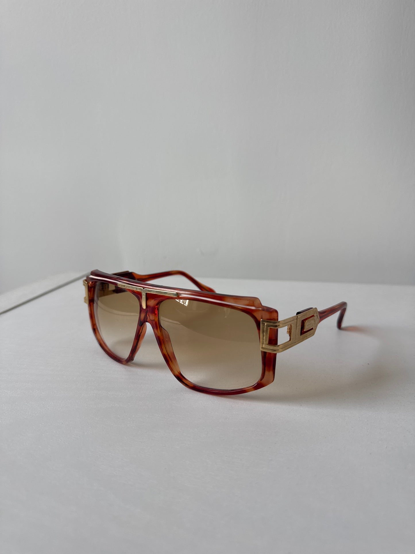 Vintage 90s Gozelle Hip Hip Style Cheetah Sunglasses