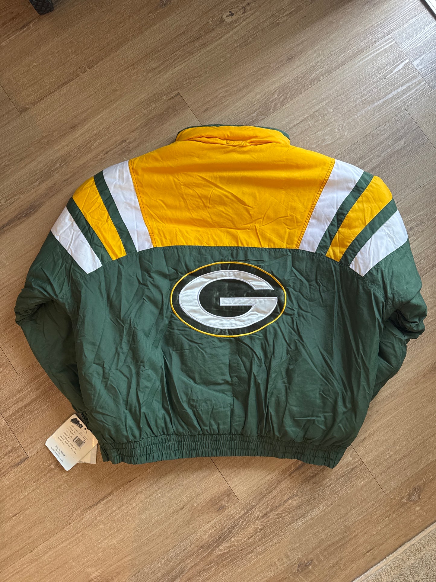 Vintage 90s Gameday Green Bay Packers Puffer Jacket