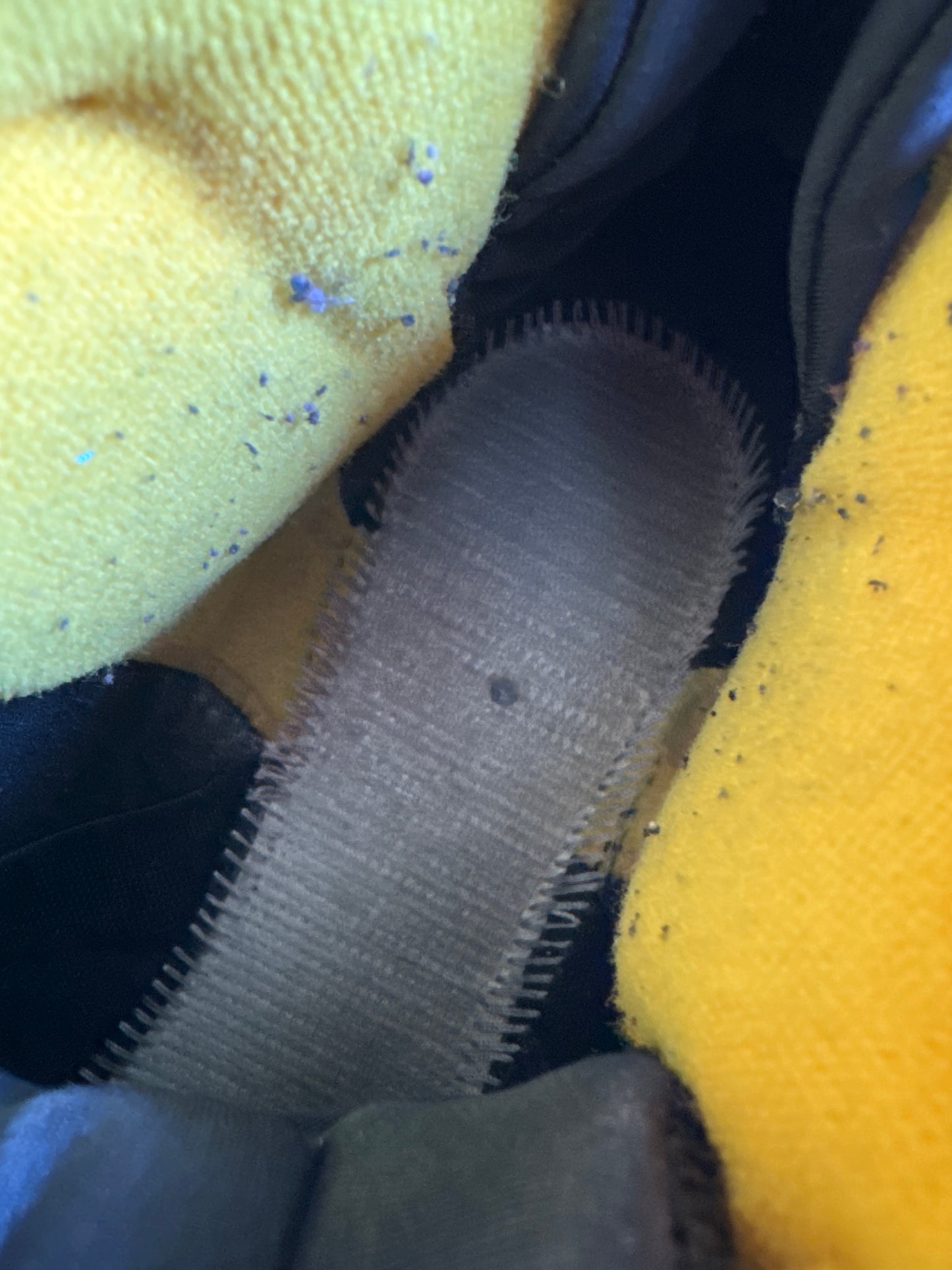 Jordan Retro 9 Dark Charcoal University Gold