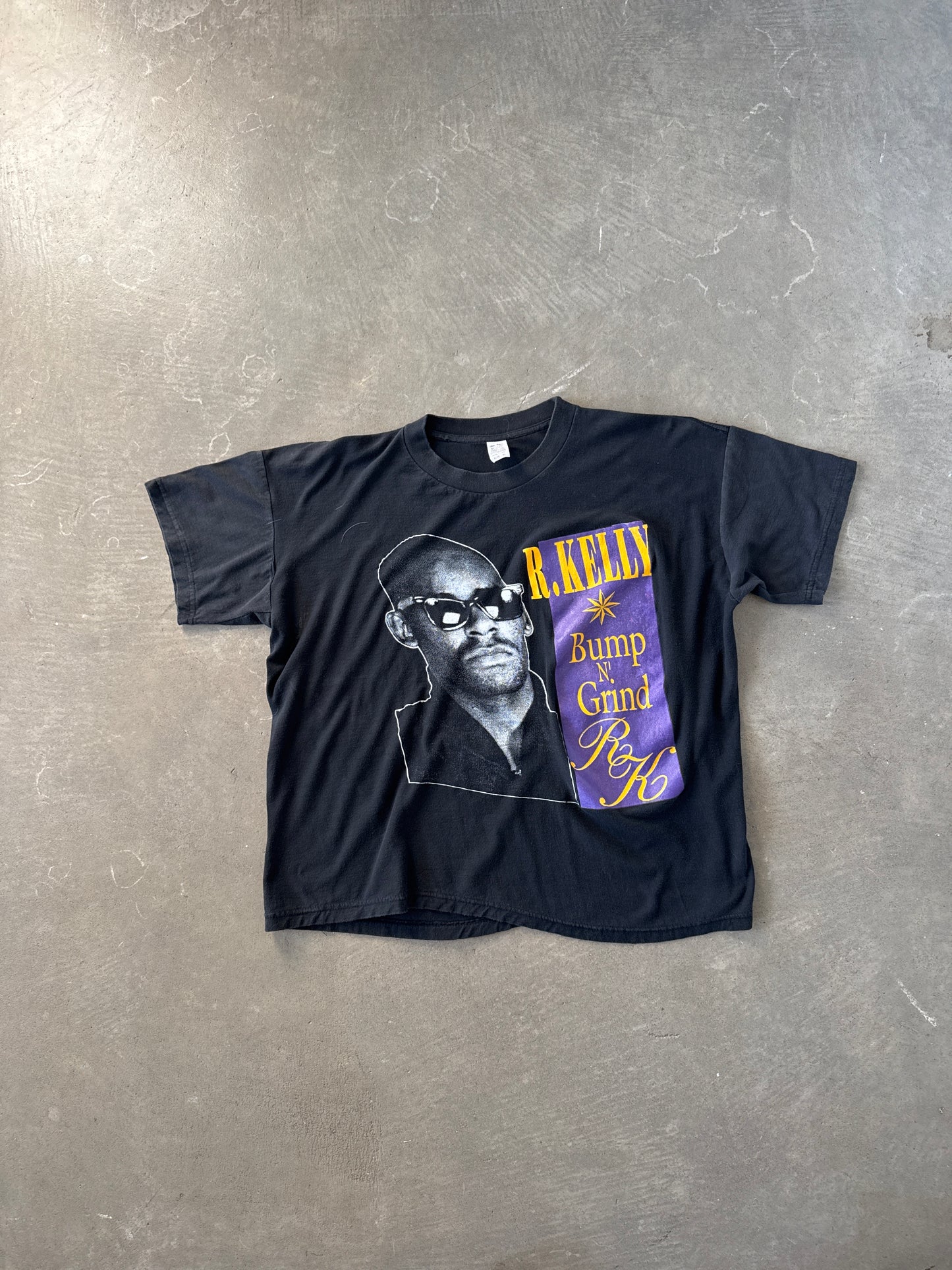 Vintage 90s R Kelly Bump N Grind Boxy Fit Rap Tee