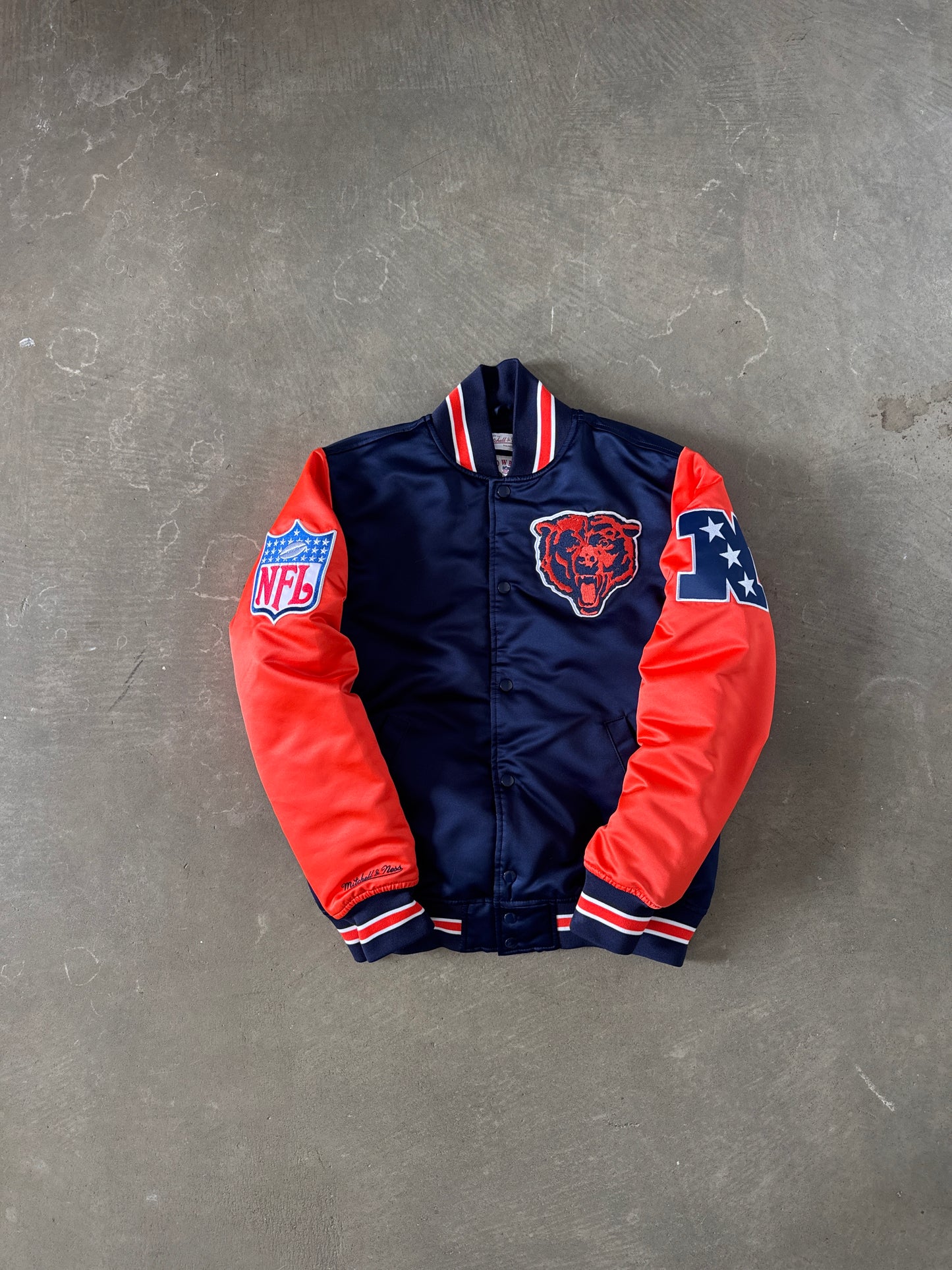 Mitchell & Ness Chicago Bears Primetime Throwbacks Vintage Satin Full-Snap Jacket