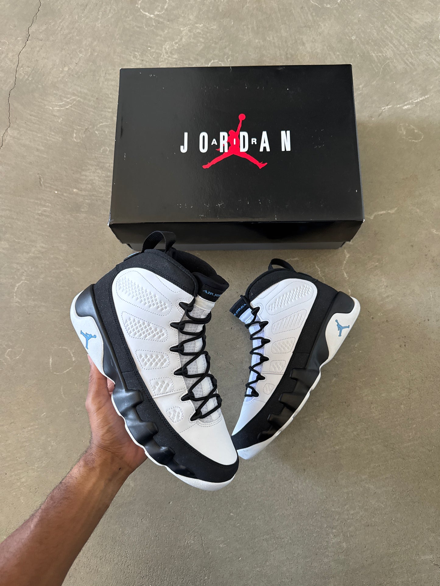 Jordan Retro 9 University Blue